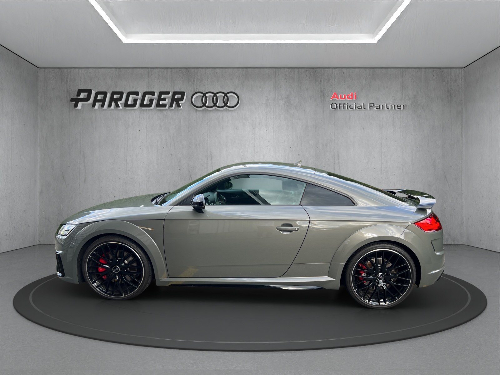AUDI TTS Competition Plus-image-2
