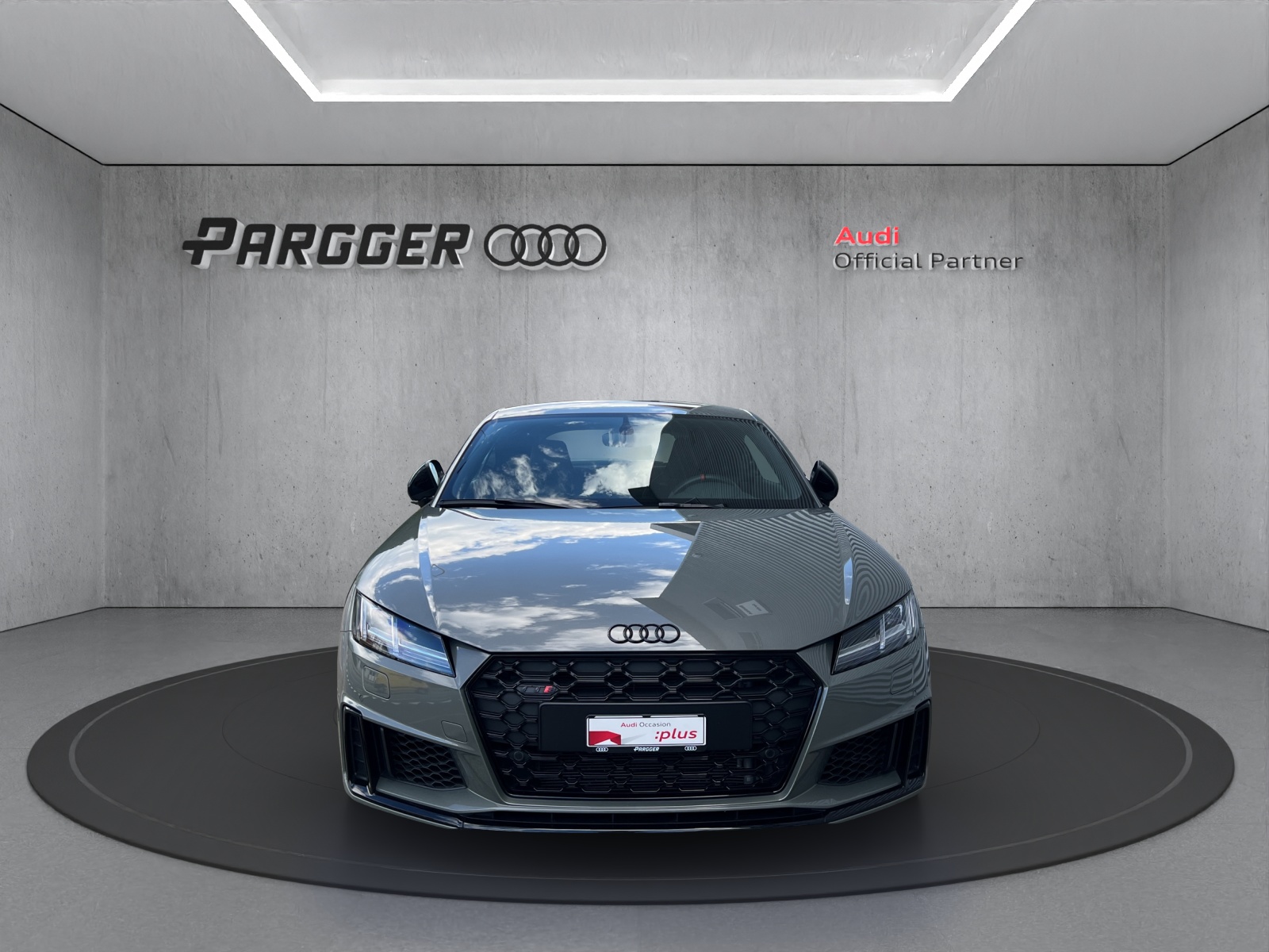 AUDI TTS Competition Plus-showroom-element-1