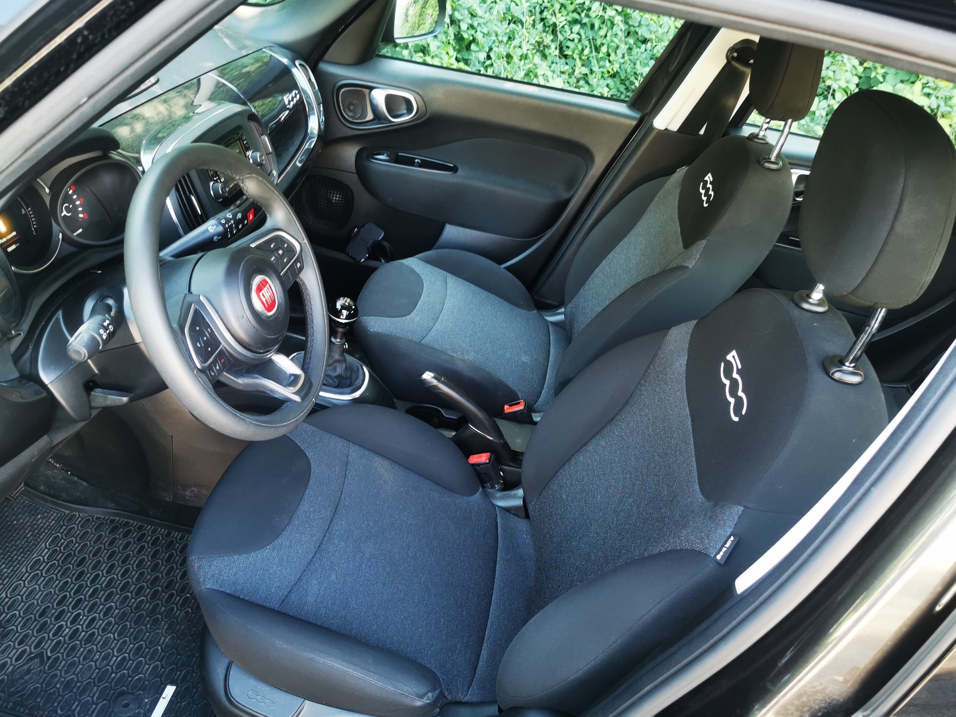FIAT 500L 1.4 16V Urban-image-8
