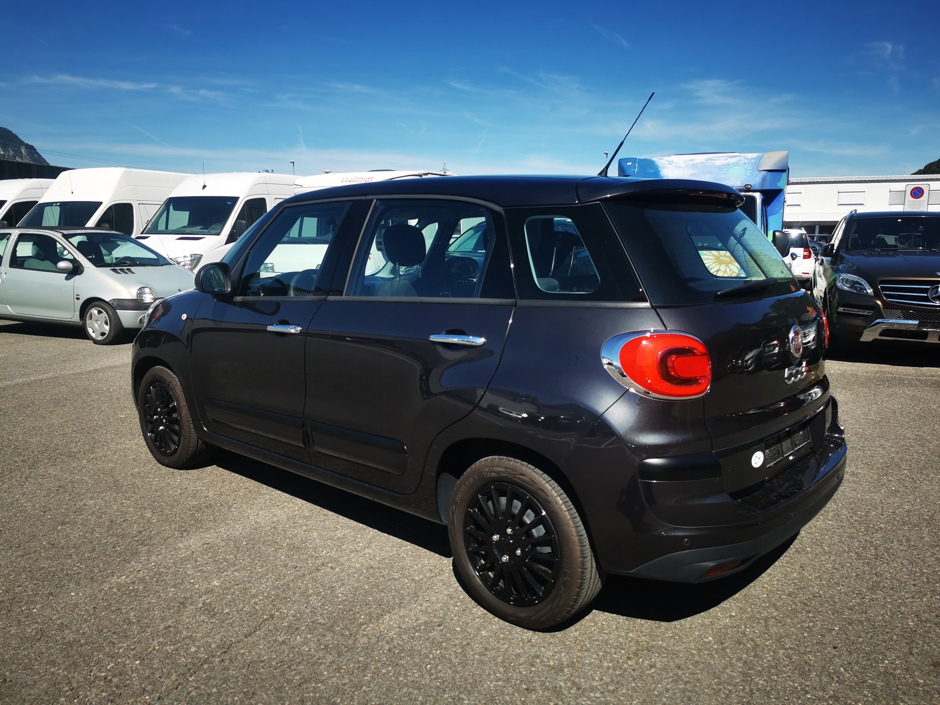 FIAT 500L 1.4 16V Urban-image-1
