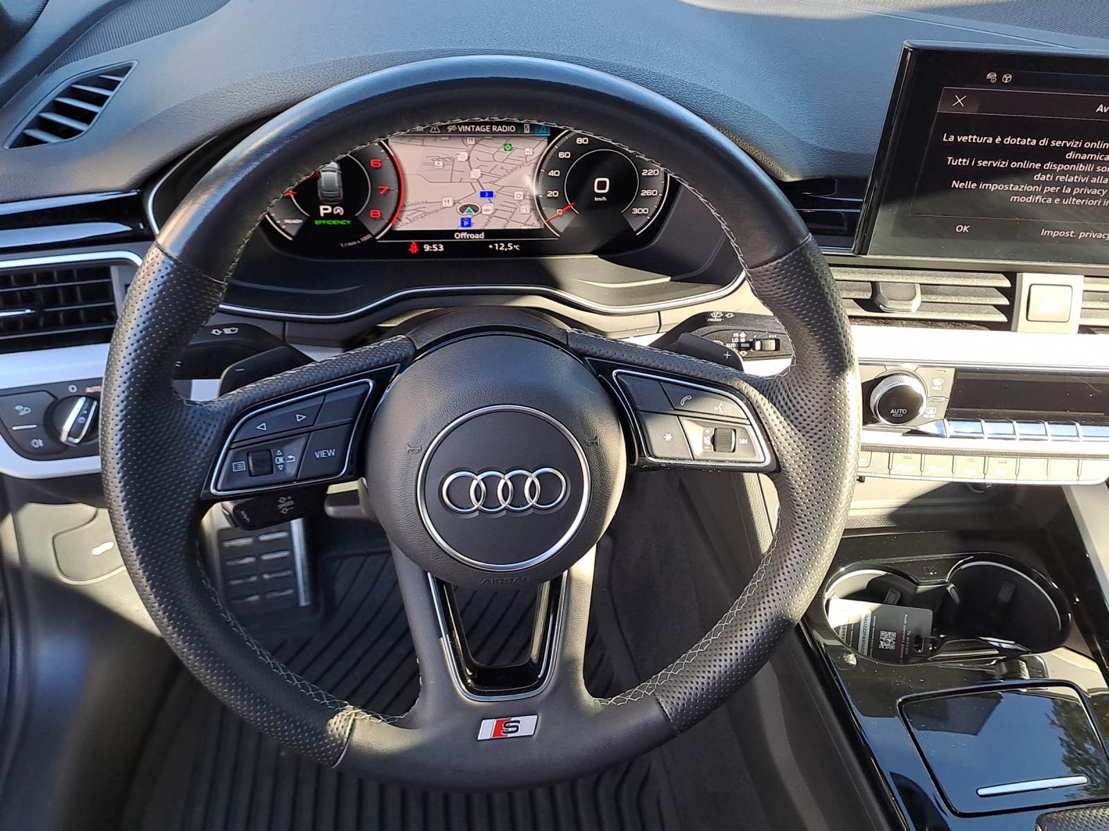 AUDI A4 Avant 40 TFSI S line S-tronic quattro-image-9