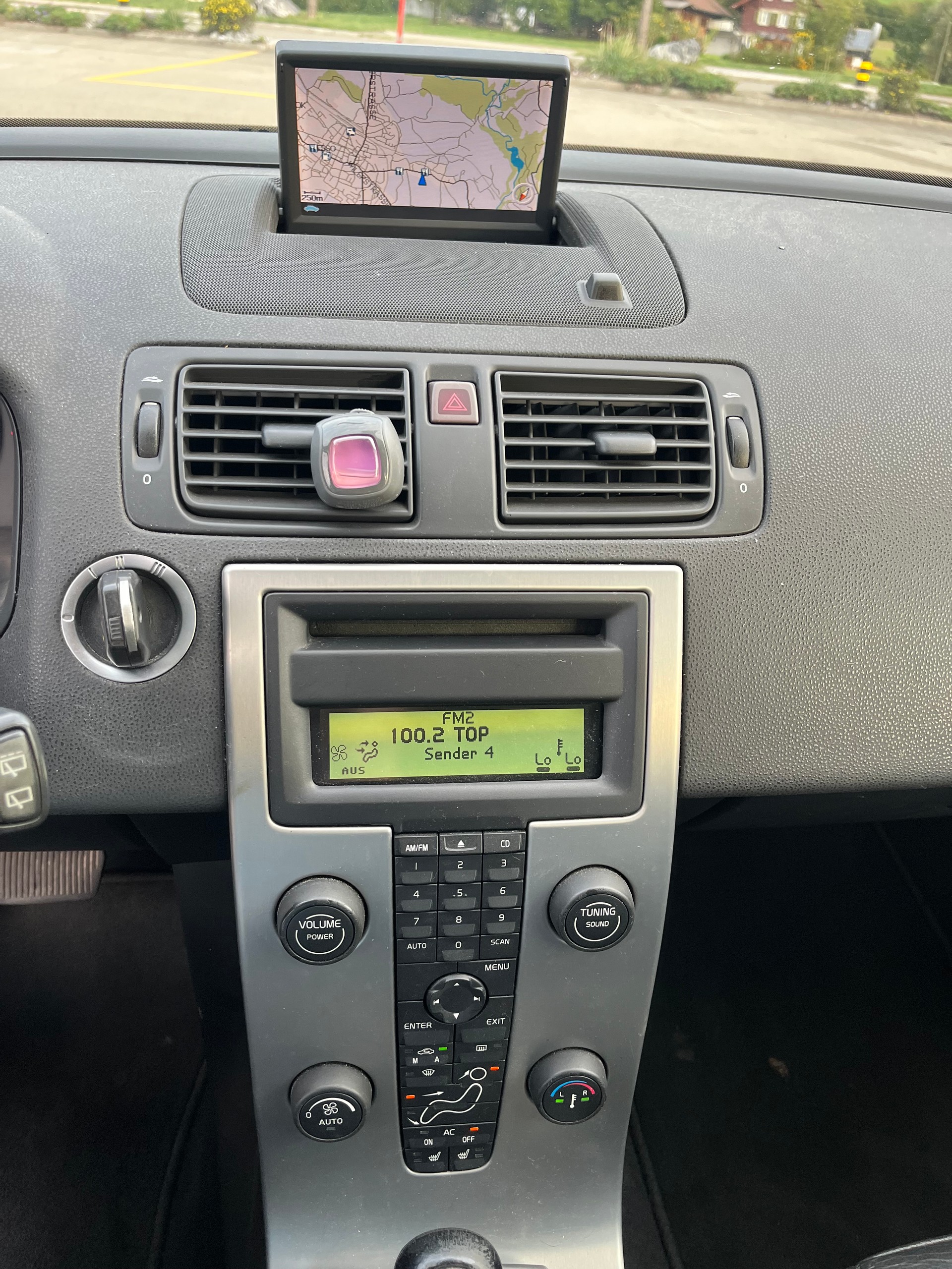 VOLVO T5 Kombi Benzin 2,5i Automat mit MFK B04-image-15