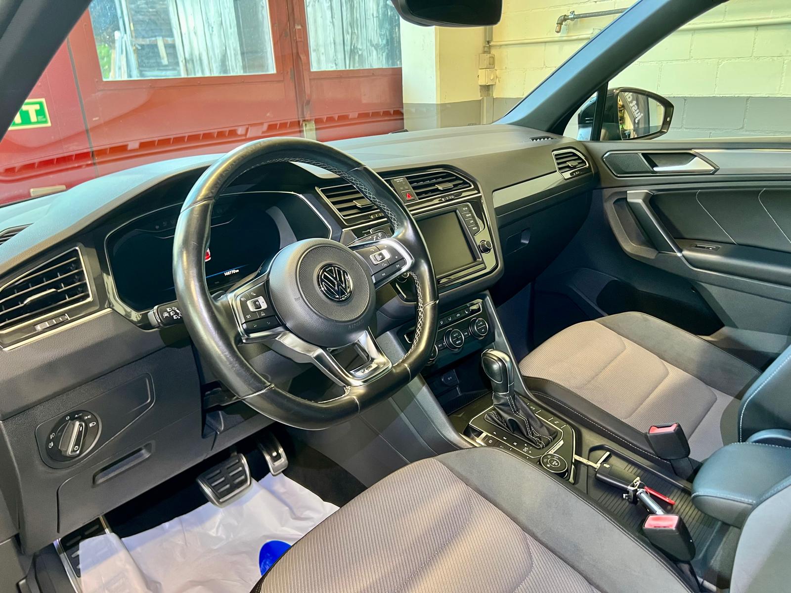 VW Tiguan 2.0TSI Highline 4Motion DSG R-Line ✅-image-9