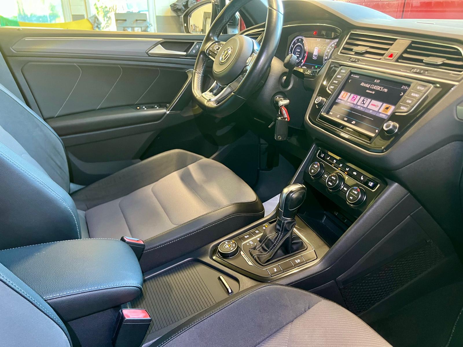 VW Tiguan 2.0TSI Highline 4Motion DSG R-Line ✅-image-12