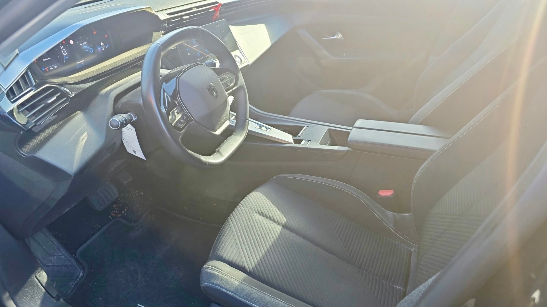 PEUGEOT 308 1.2 Pure Tech Active Pack EAT8-image-9