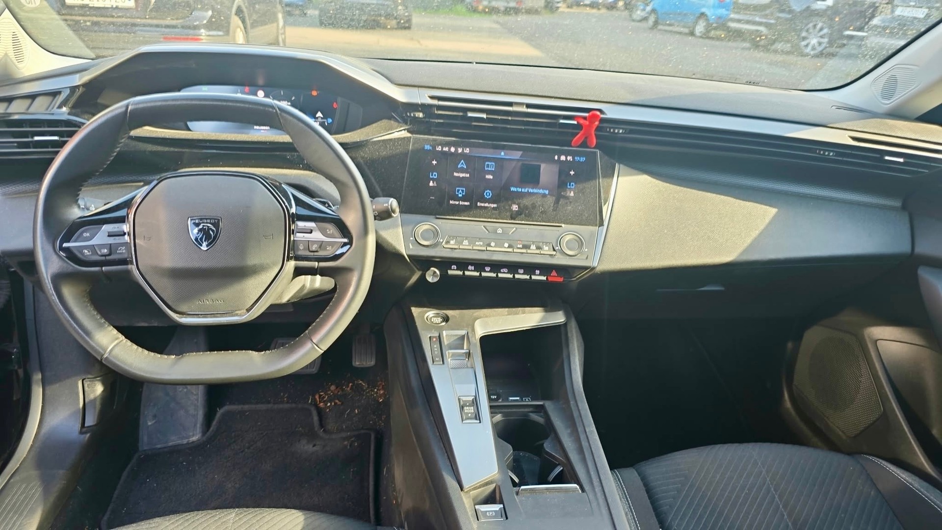 PEUGEOT 308 1.2 Pure Tech Active Pack EAT8-image-8