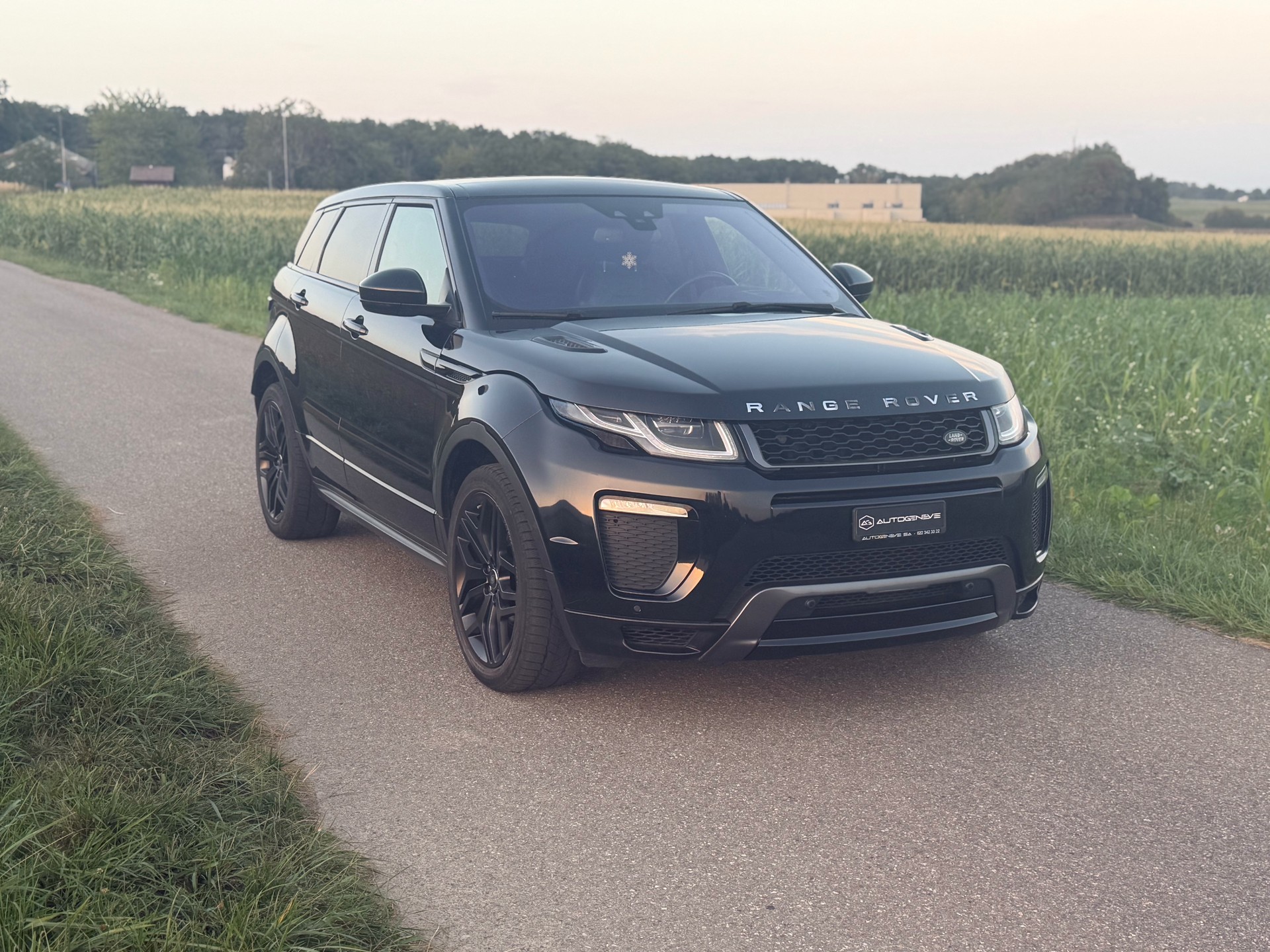 LAND ROVER Range Rover Evoque 2.0 TD4 HSE Dynamic AT9-image-4