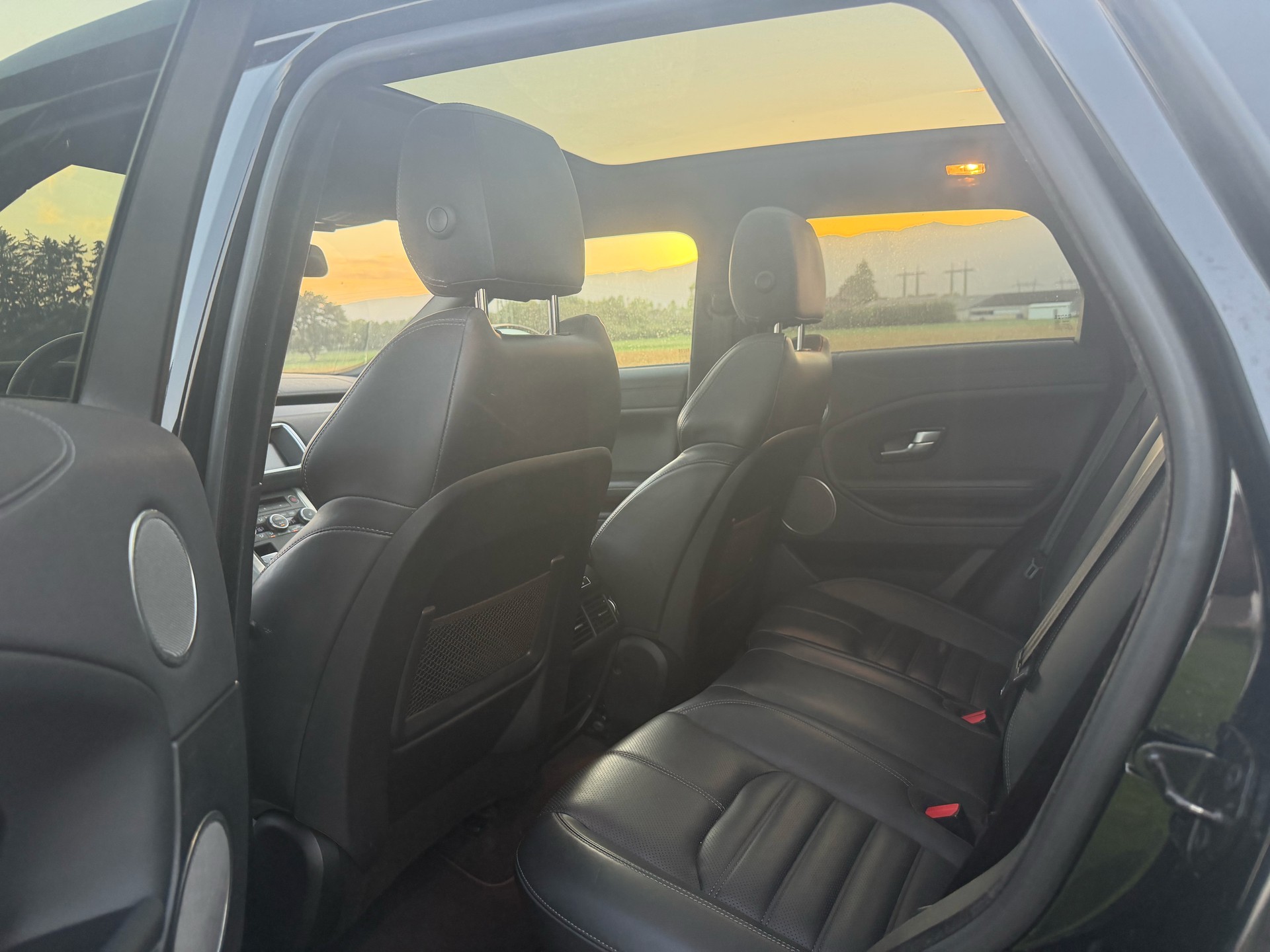 LAND ROVER Range Rover Evoque 2.0 TD4 HSE Dynamic AT9-image-14