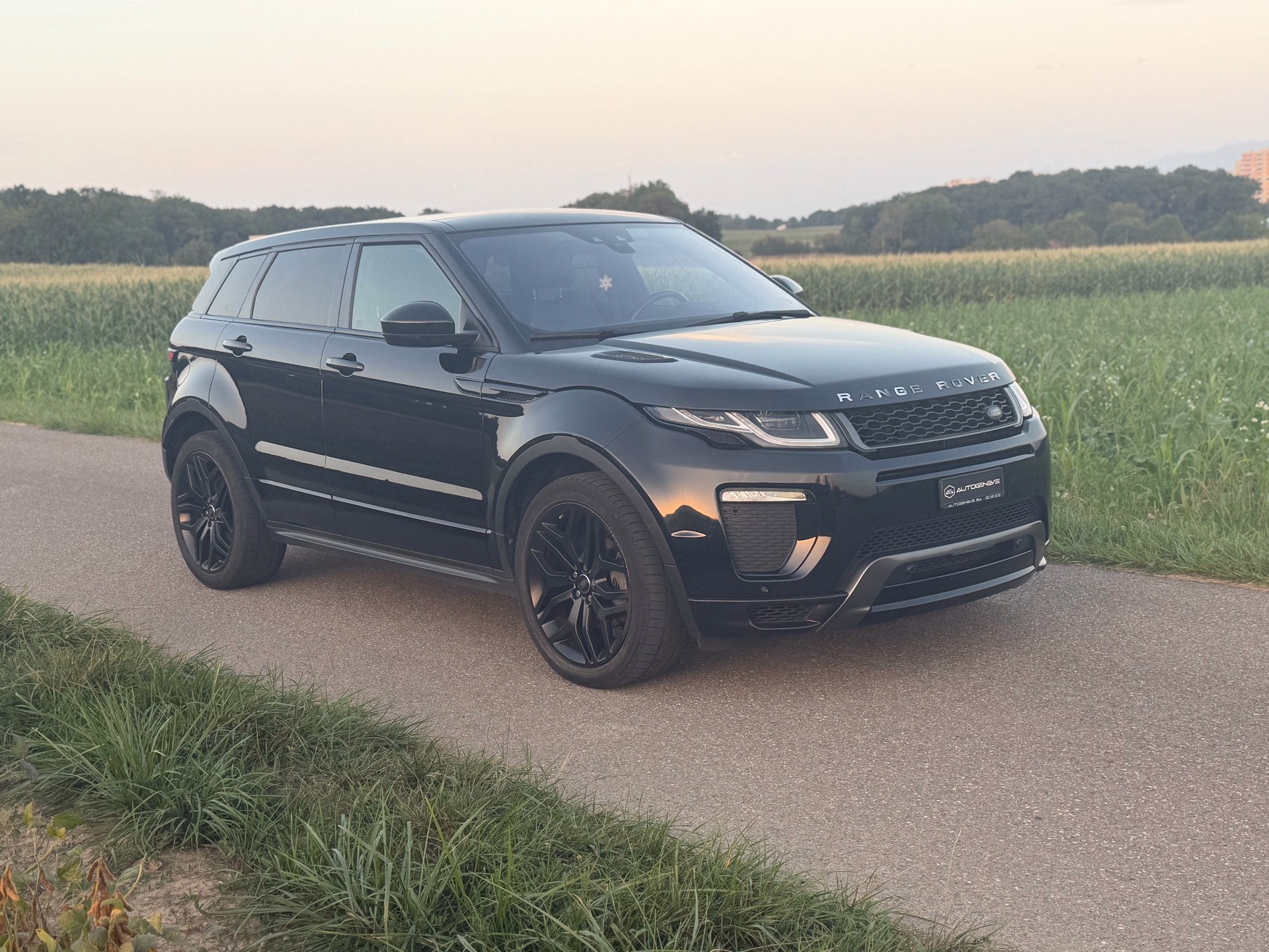 LAND ROVER Range Rover Evoque 2.0 TD4 HSE Dynamic AT9-image-5