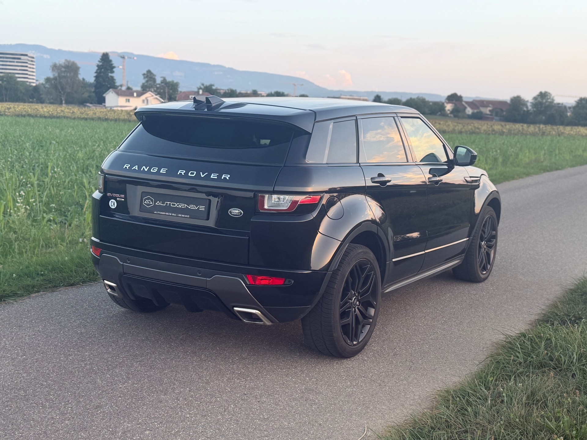LAND ROVER Range Rover Evoque 2.0 TD4 HSE Dynamic AT9-image-10