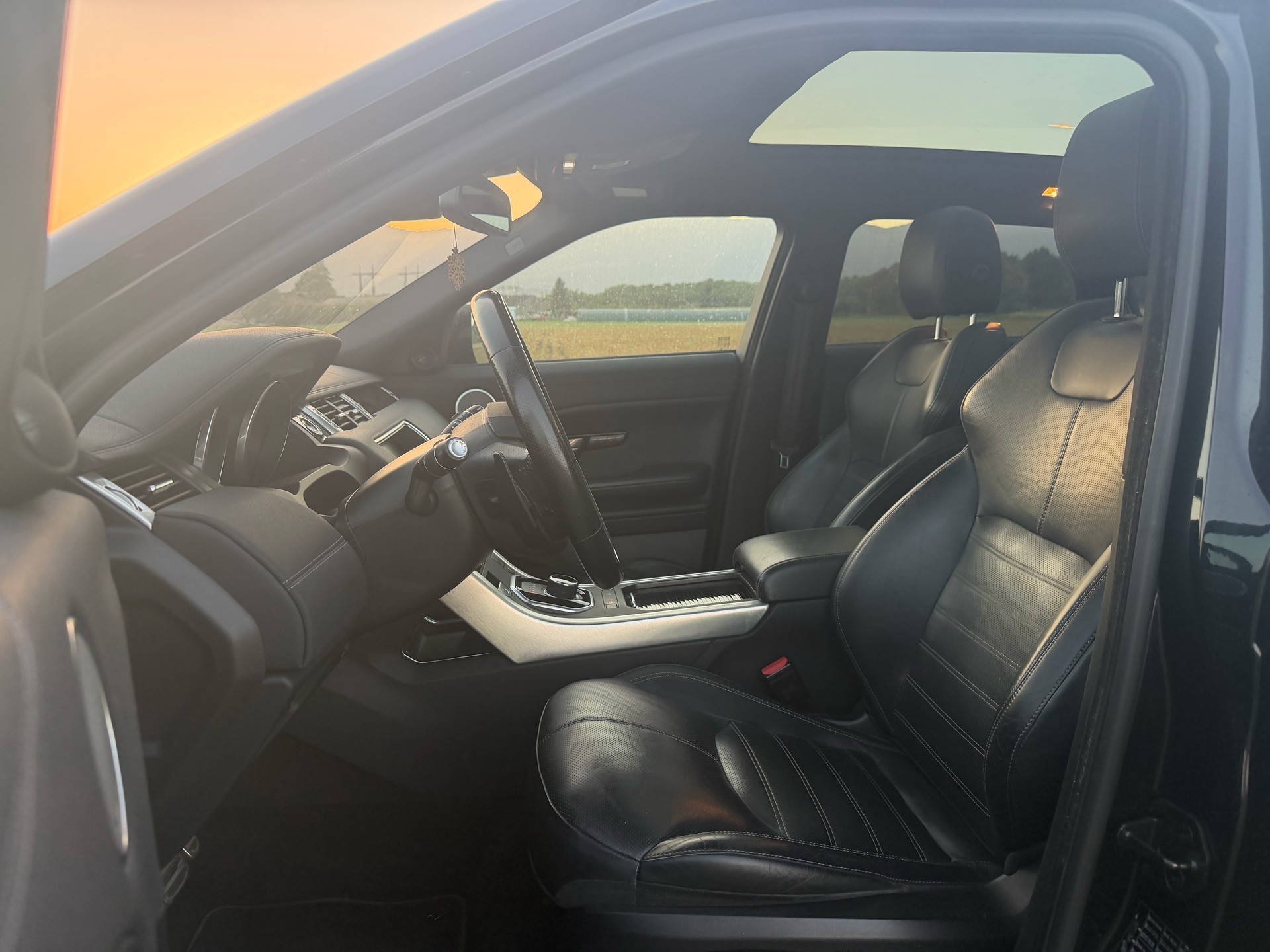 LAND ROVER Range Rover Evoque 2.0 TD4 HSE Dynamic AT9-image-13