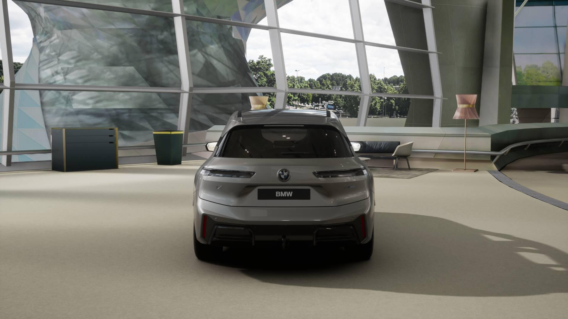 BMW iX xDrive60-image-4