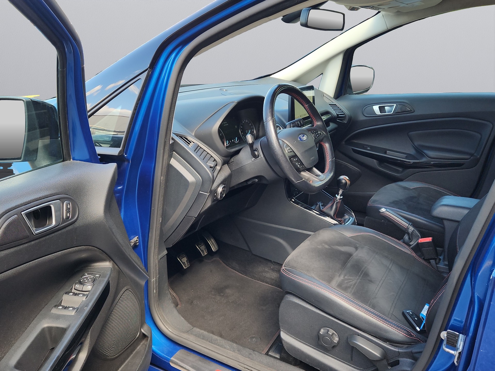 FORD EcoSport 1.0 SCTi ST-Line-image-16