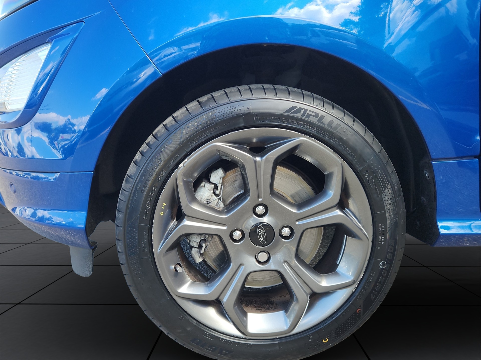 FORD EcoSport 1.0 SCTi ST-Line-image-18