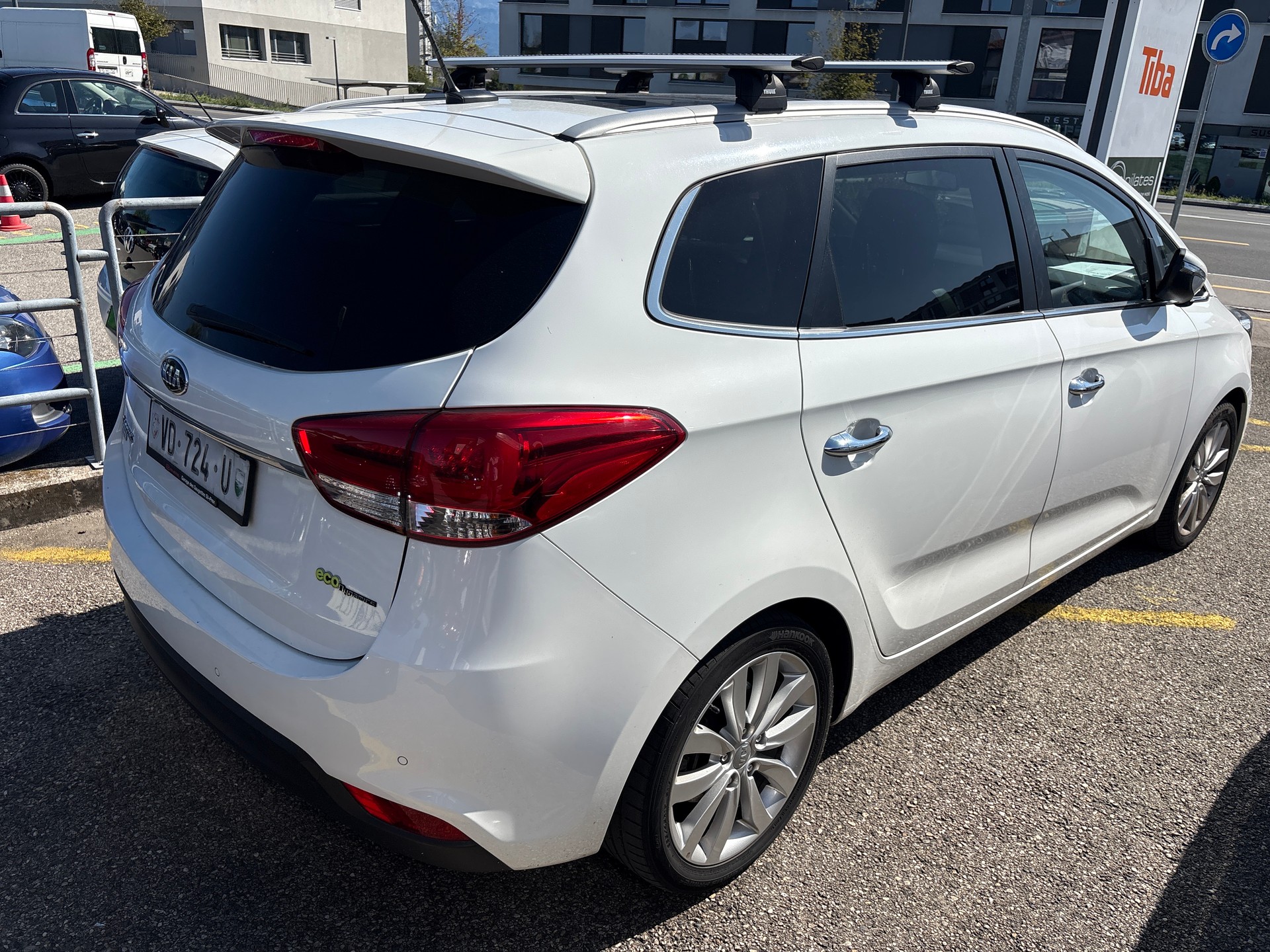 KIA Carens 1.7 CRDi Style-image-4