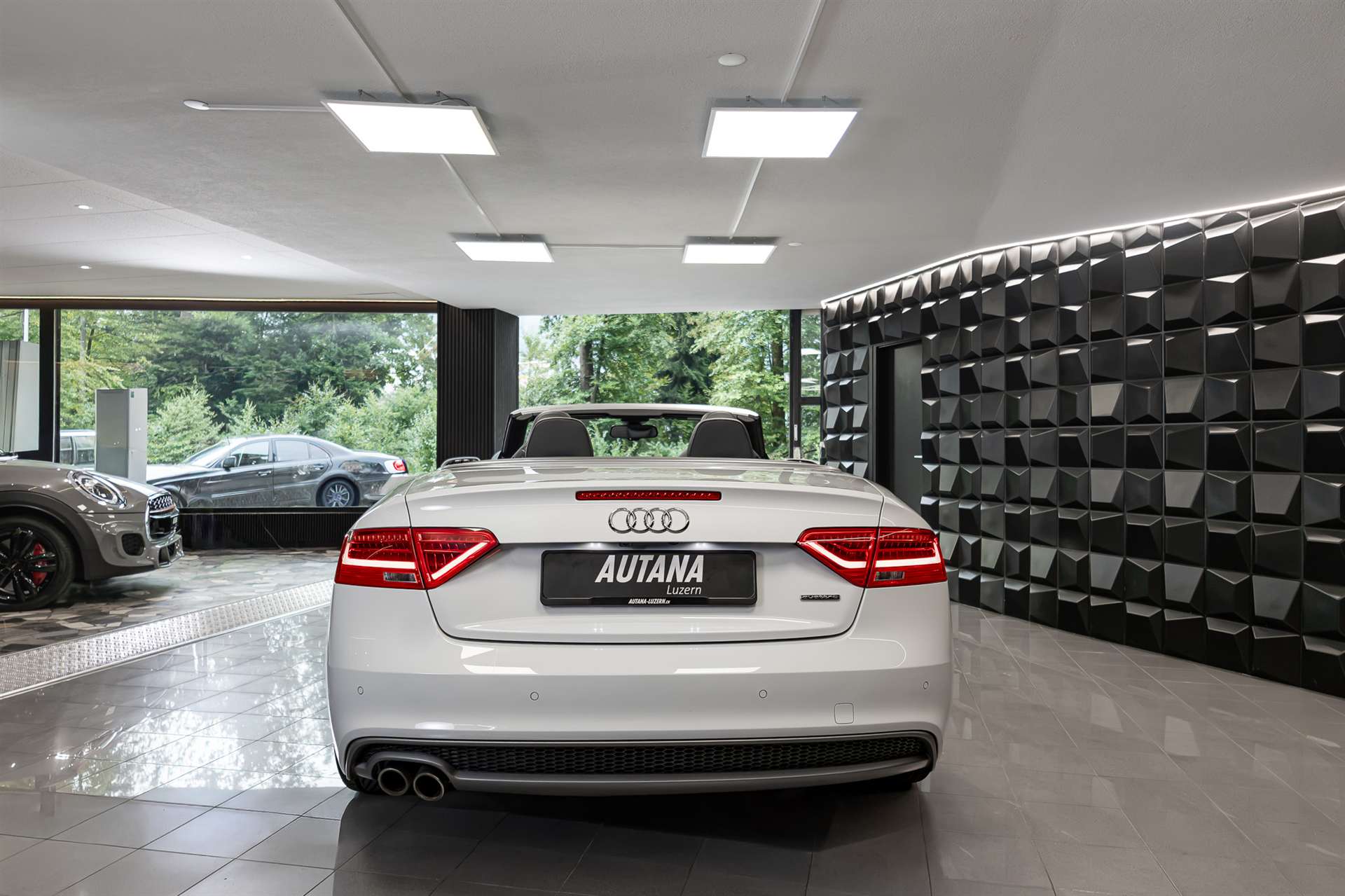 AUDI A5 Cabriolet 3.0 TDI clean quattro S-tronic-image-7