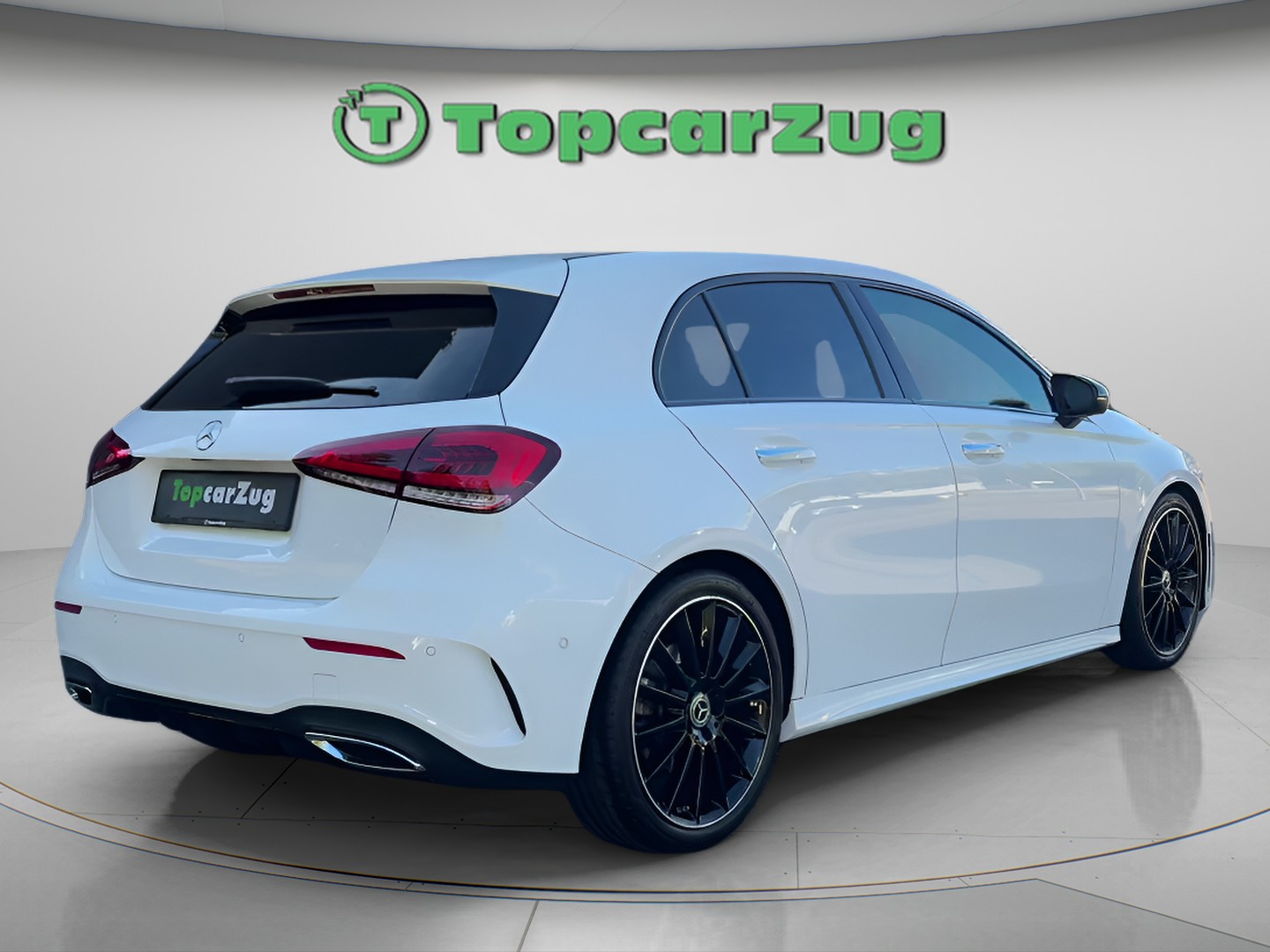MERCEDES-BENZ A 250 AMG Line 7G-DCT-image-5