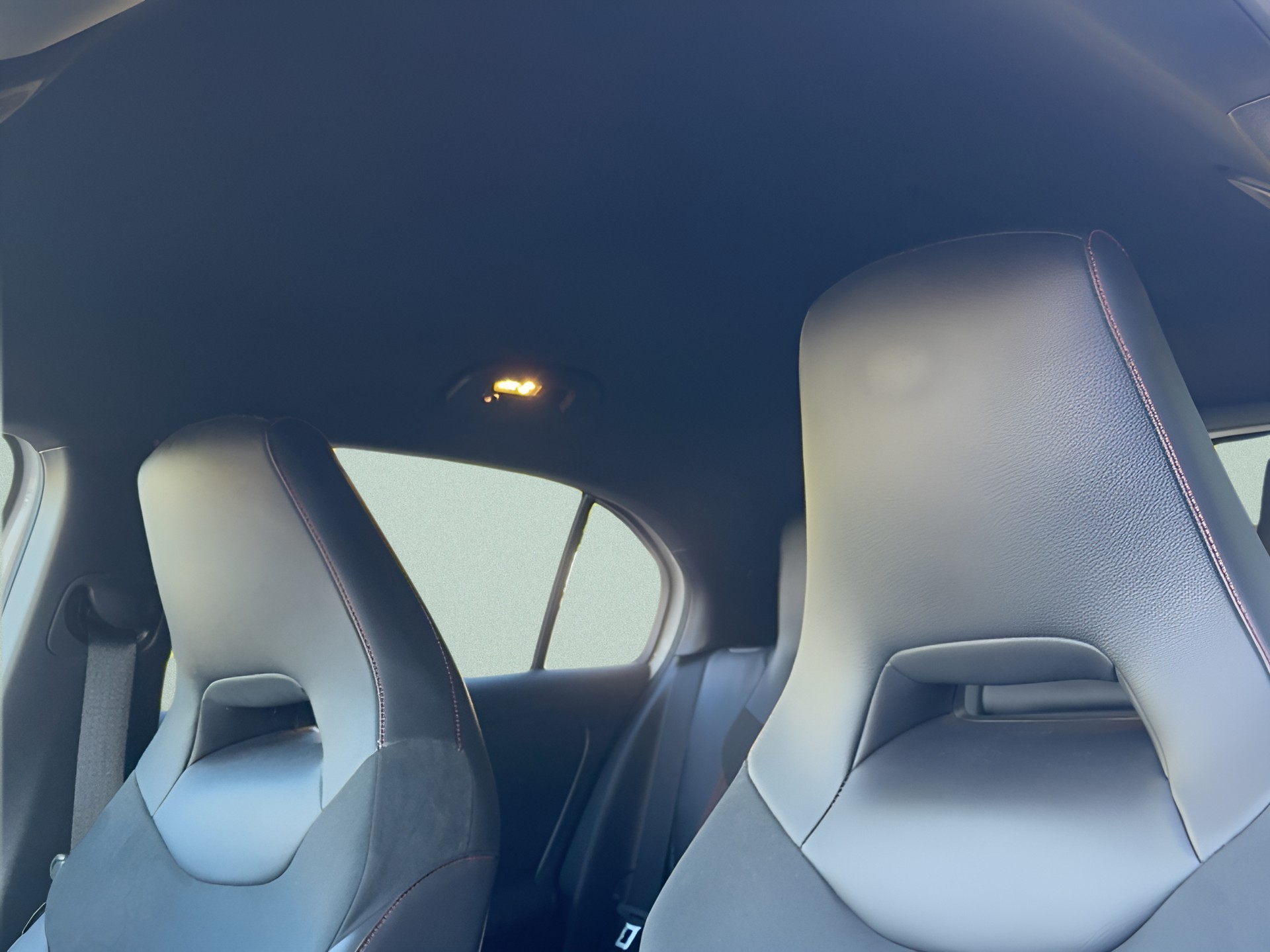 MERCEDES-BENZ A 250 AMG Line 7G-DCT-image-10