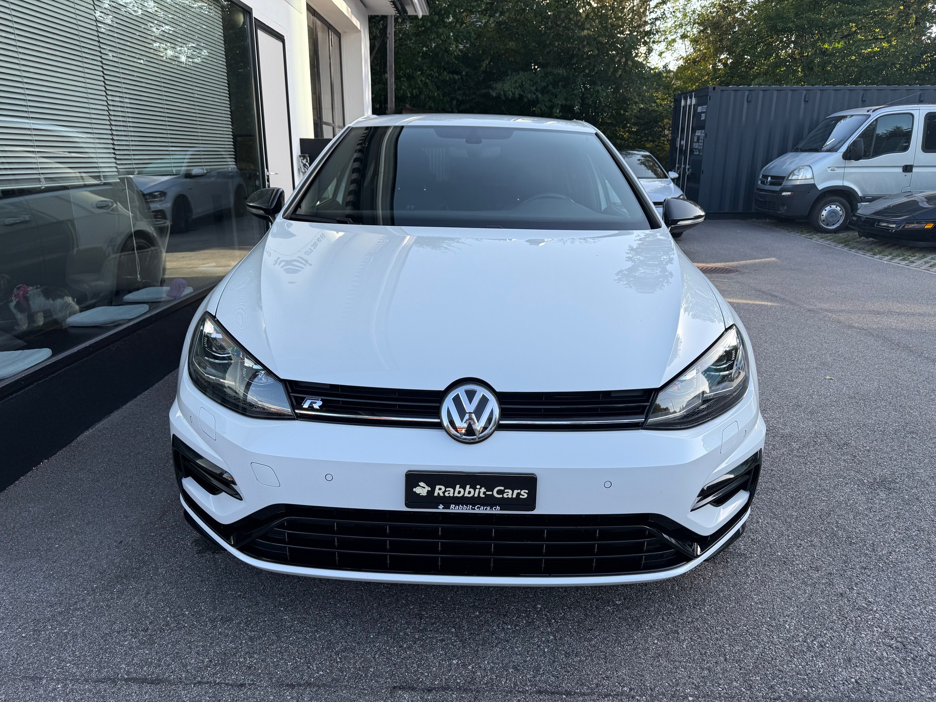 VW Golf 2.0 TSI R 4Motion DSG-image-1
