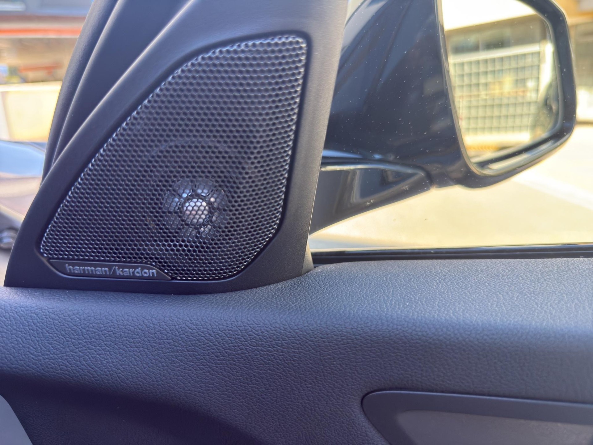 BMW 1er Reihe F40 M135i xDrive-image-16