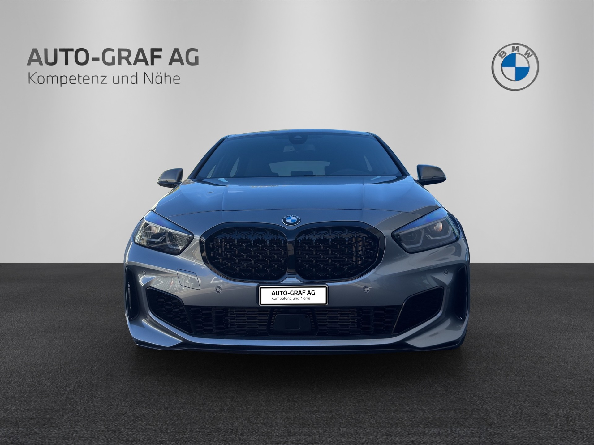 BMW 1er Reihe F40 M135i xDrive-image-10
