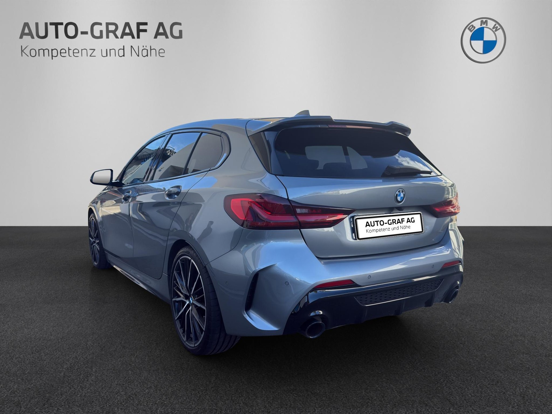 BMW 1er Reihe F40 M135i xDrive-image-2