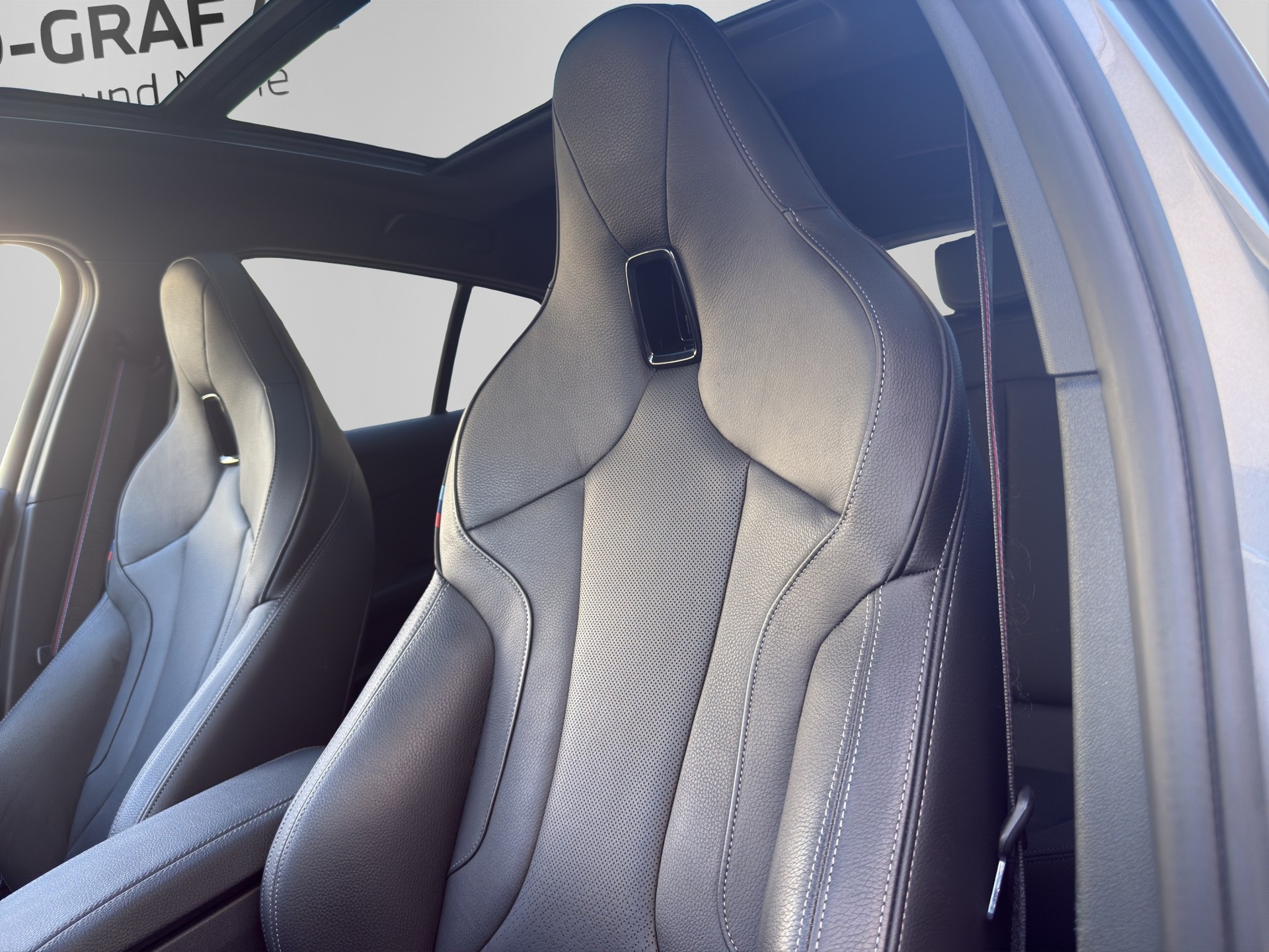 BMW 1er Reihe F40 M135i xDrive-image-13