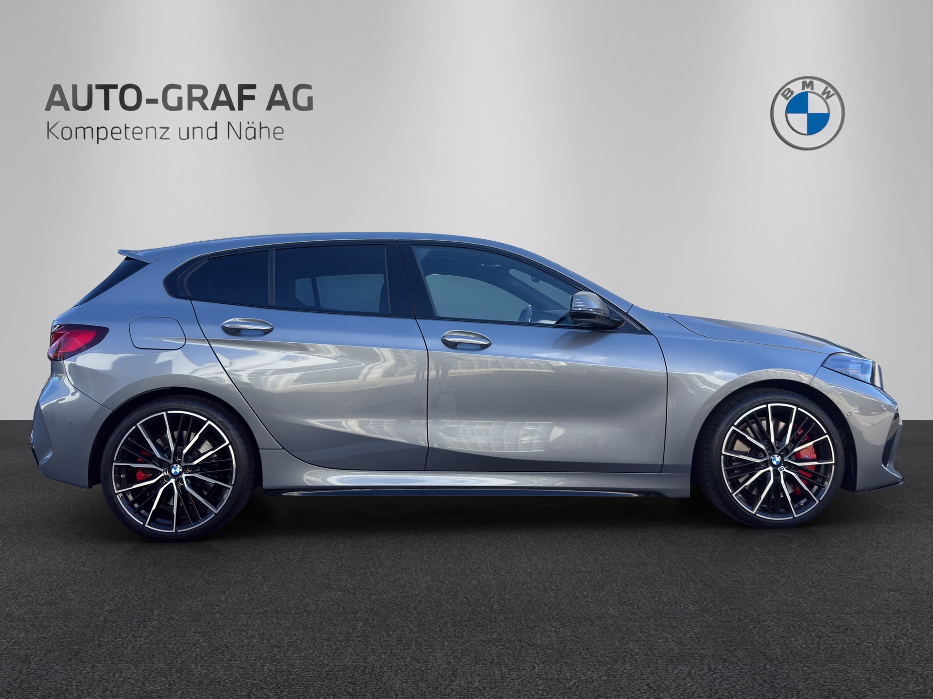 BMW 1er Reihe F40 M135i xDrive-image-8