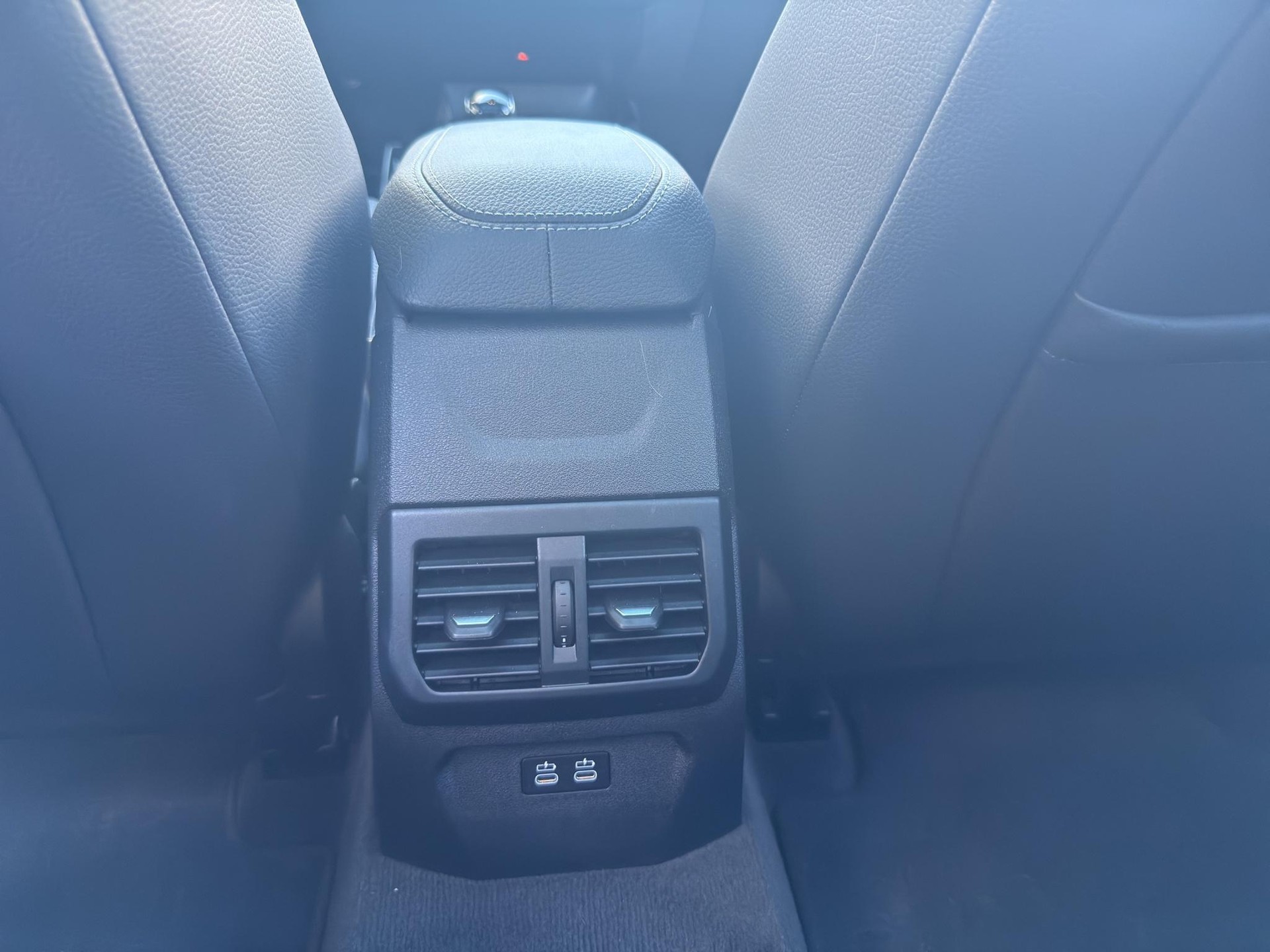 BMW 1er Reihe F40 M135i xDrive-image-15