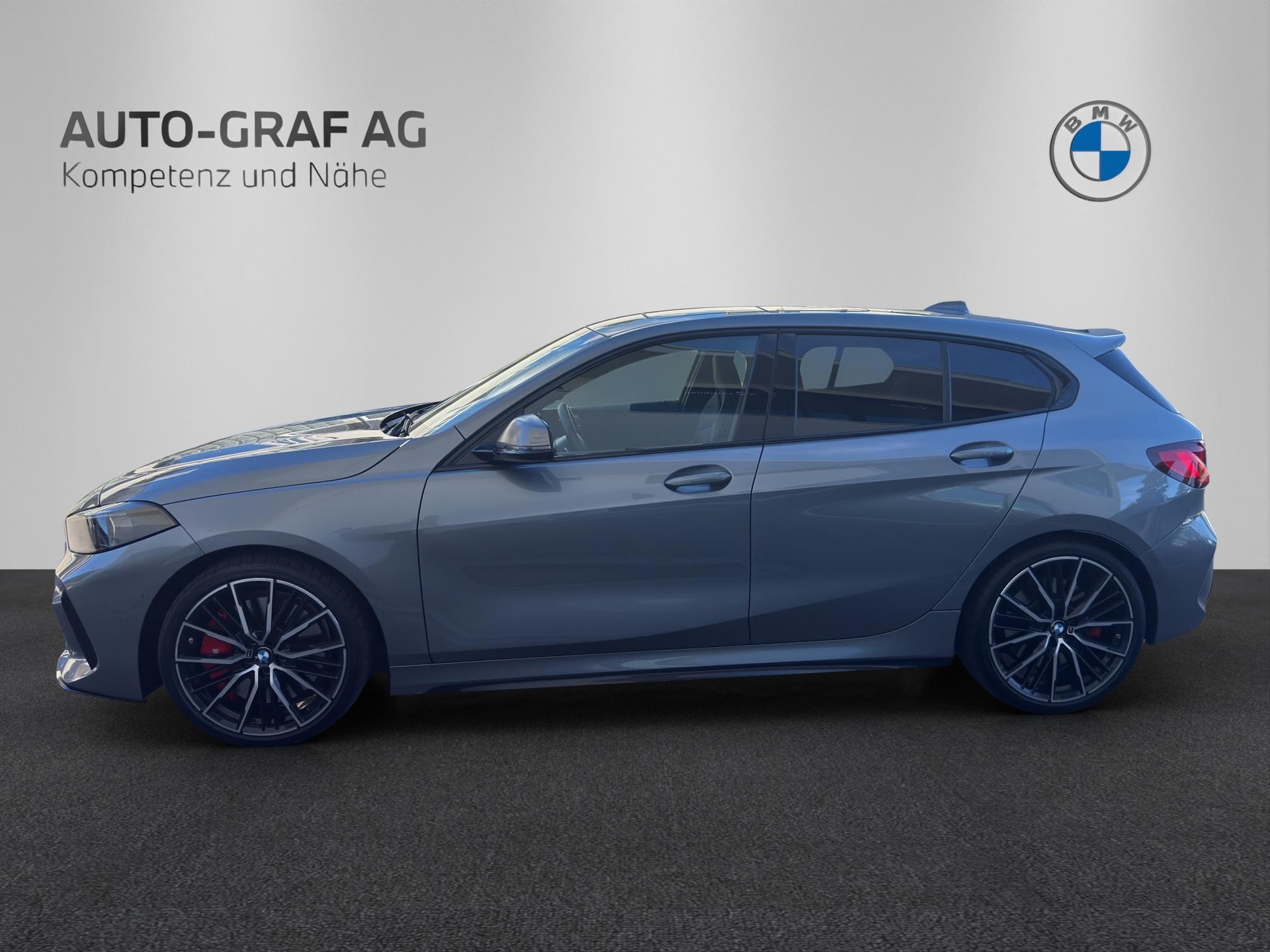 BMW 1er Reihe F40 M135i xDrive-image-1
