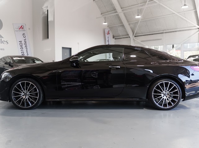 MERCEDES-BENZ E 220 d Coupé AMG Line 4 Matic 9G-Tronic-image-6