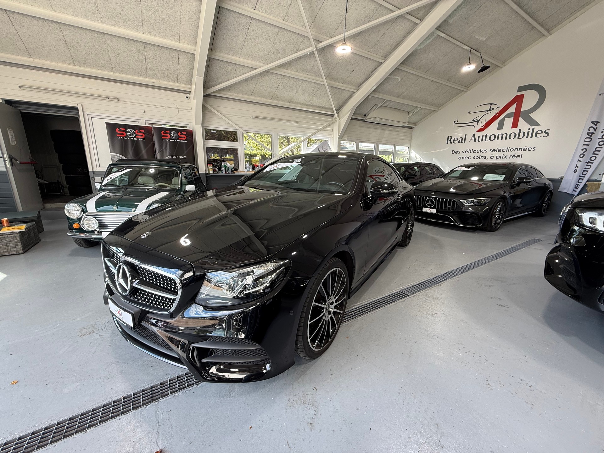 MERCEDES-BENZ E 220 d Coupé AMG Line 4 Matic 9G-Tronic-image-0