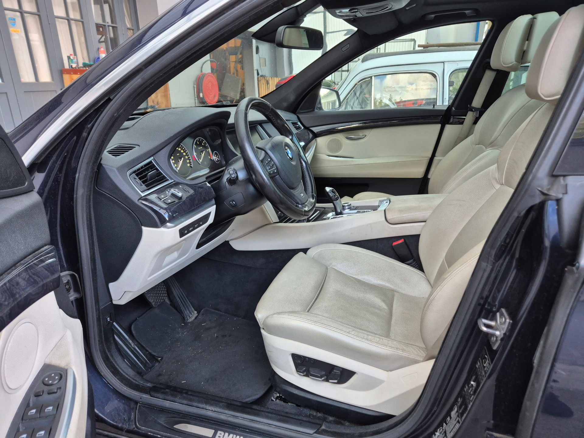 BMW 535d xDrive GT Steptronic-image-12