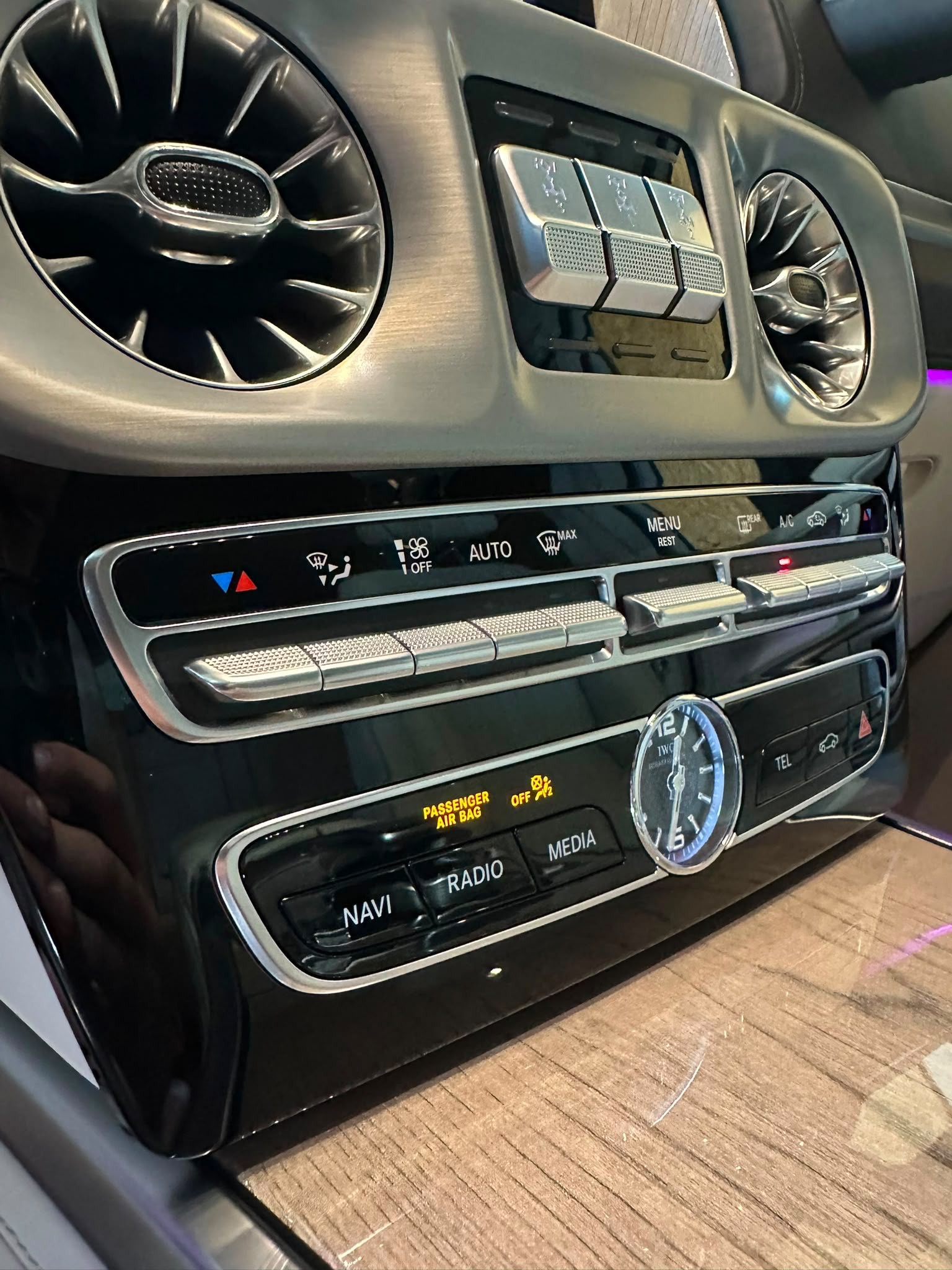 MERCEDES-BENZ G 63 AMG Speedshift Plus G-Tronic-image-15