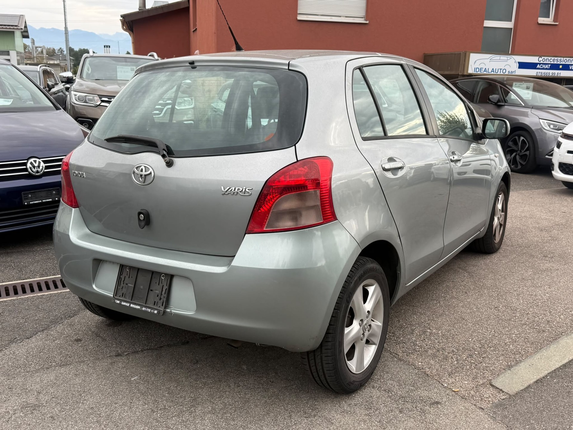 TOYOTA Yaris 1.3 Chic Multimode-image-4