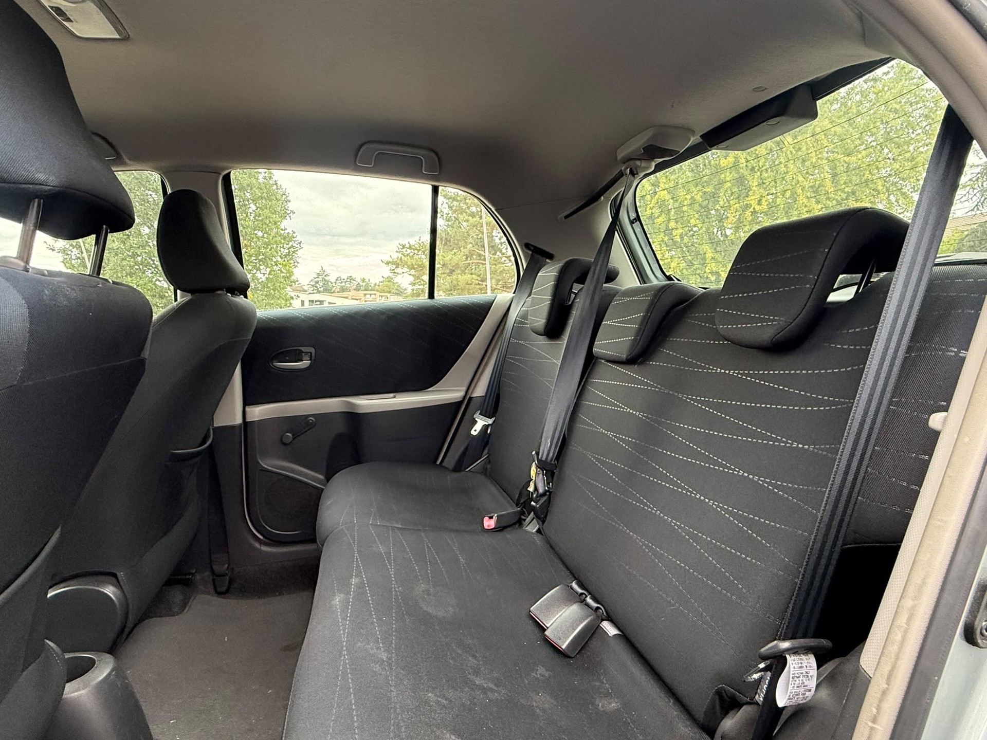 TOYOTA Yaris 1.3 Chic Multimode-image-9