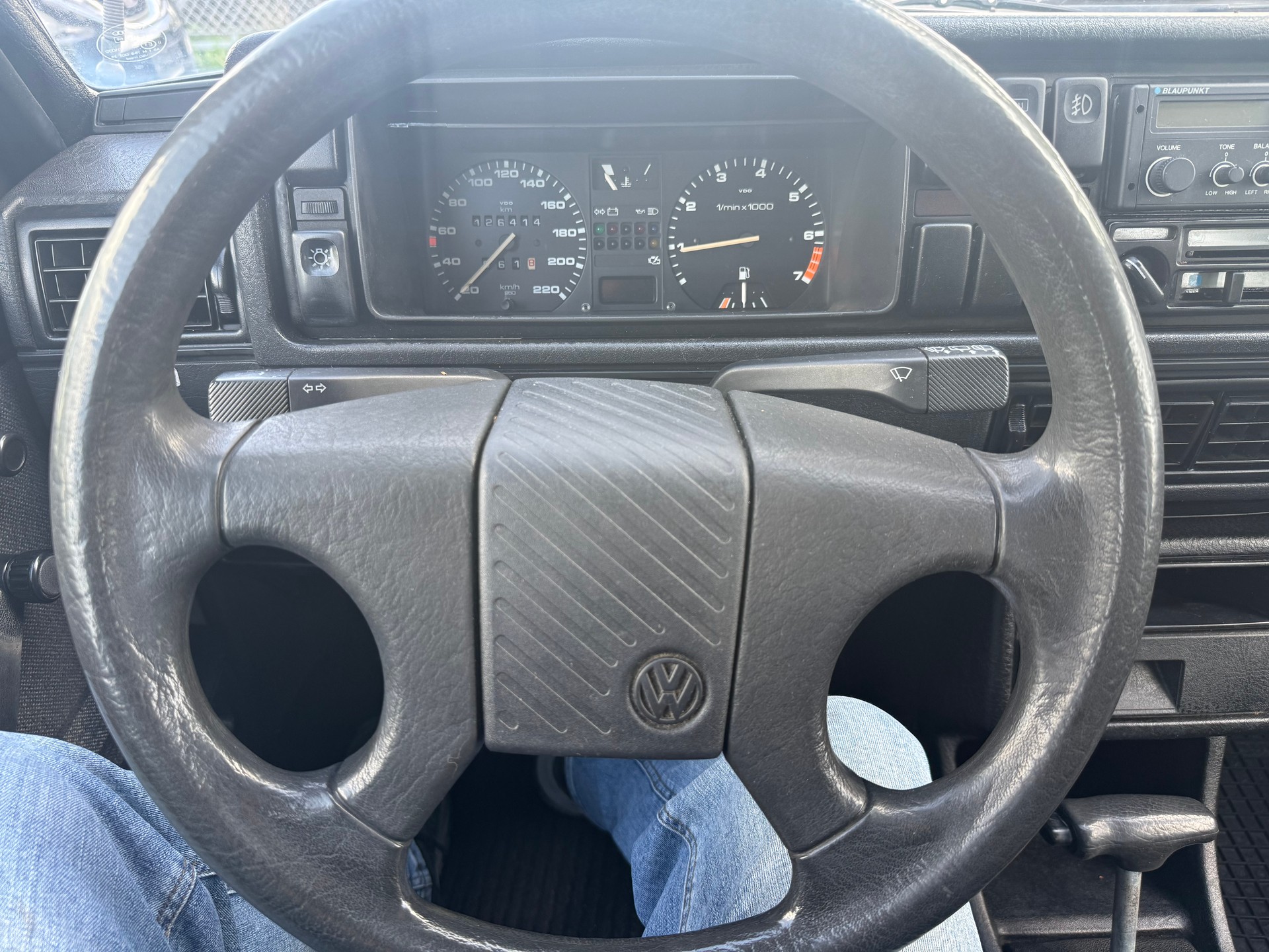 VW Golf 1800 GL-image-10