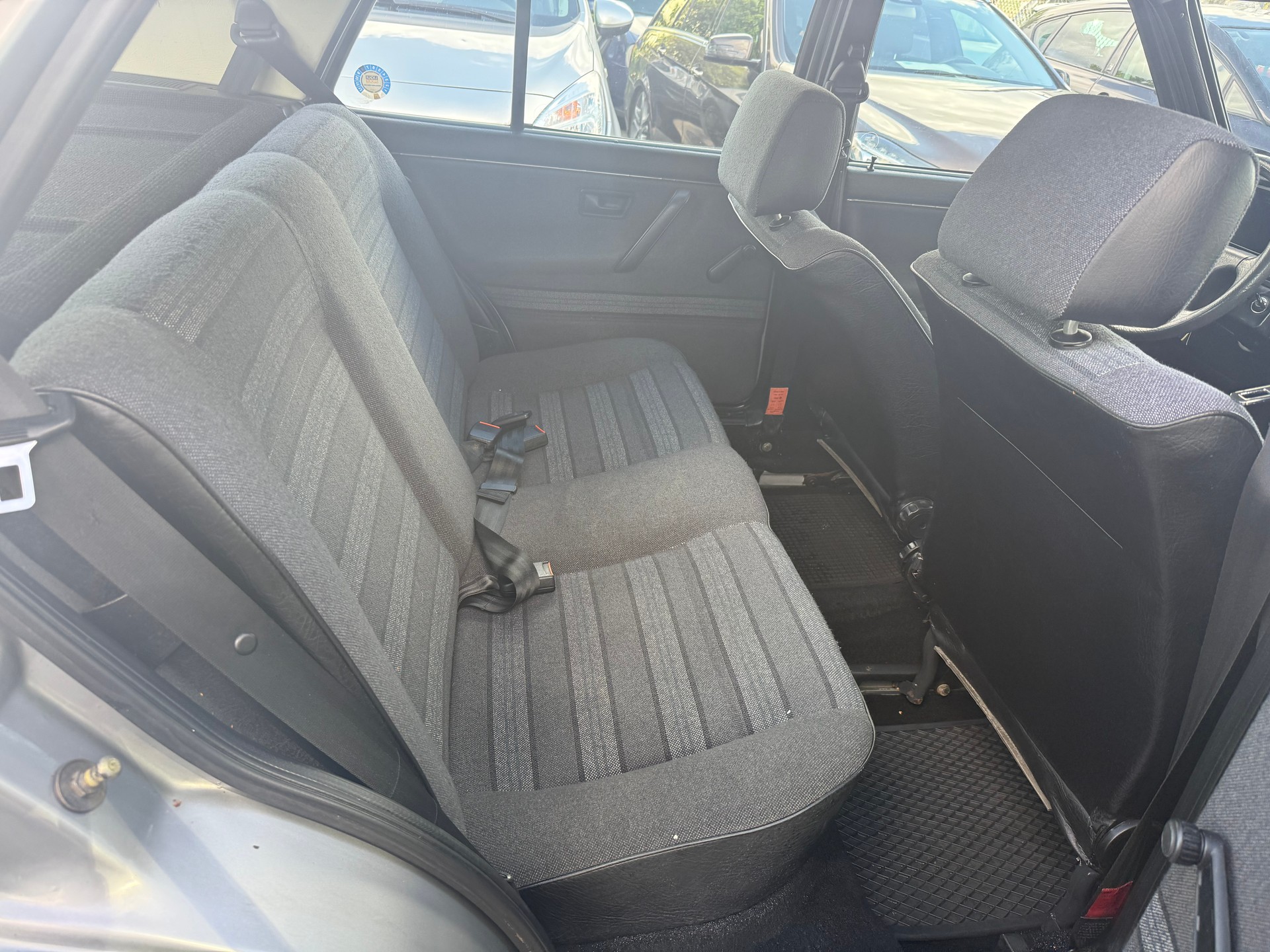 VW Golf 1800 GL-image-8