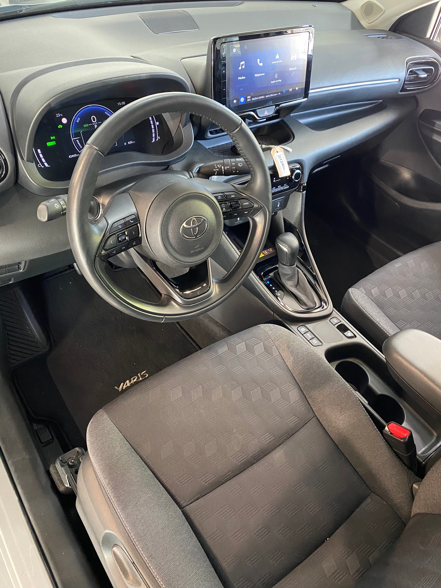 TOYOTA Yaris 1.5 Trend e-CVT-image-16