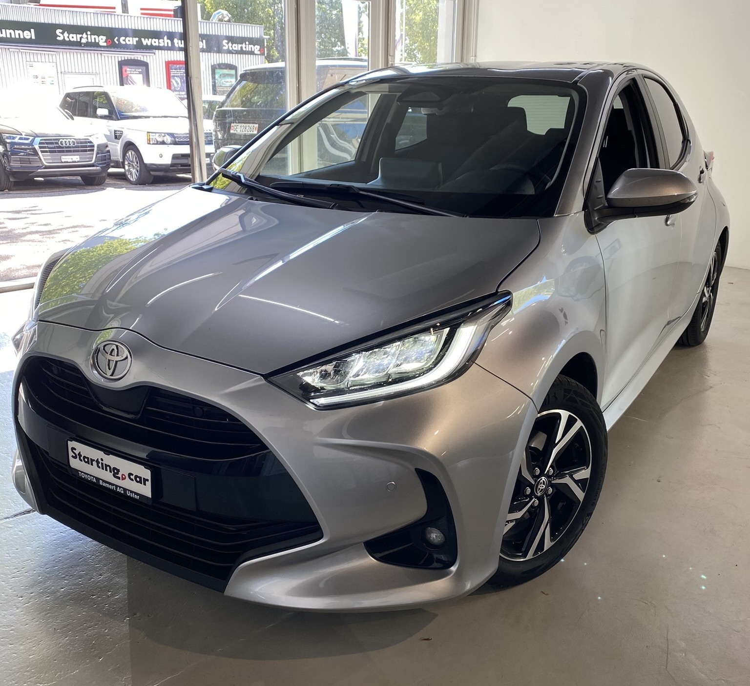 TOYOTA Yaris 1.5 Trend e-CVT-image-4