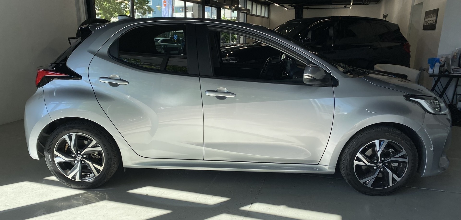 TOYOTA Yaris 1.5 Trend e-CVT-image-13
