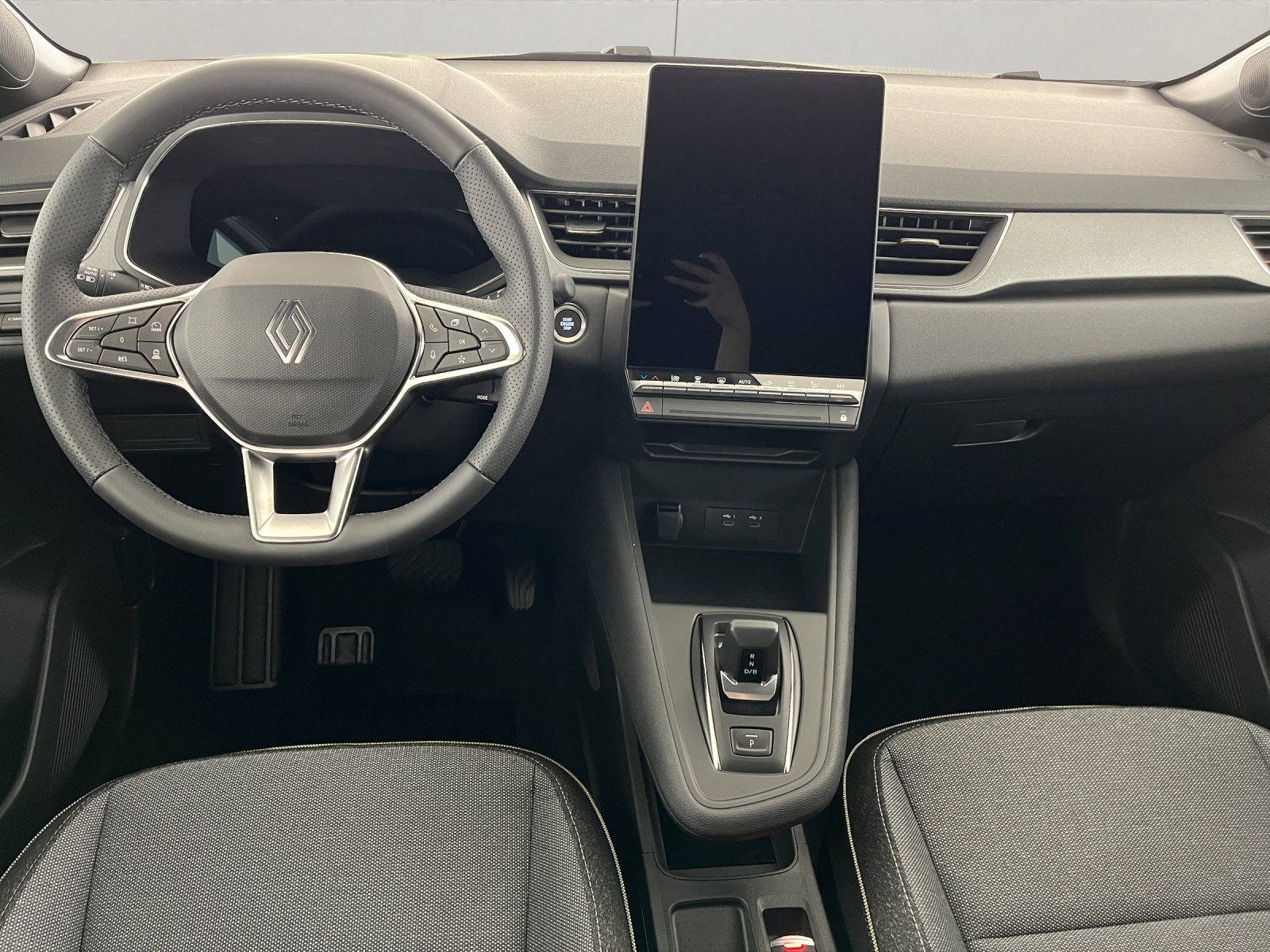 RENAULT Captur 1.8 E-Tech techno-image-8