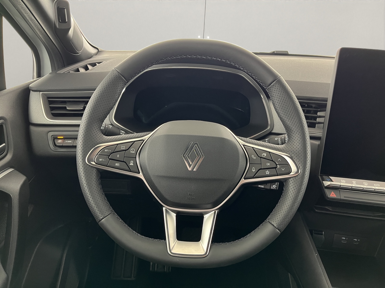 RENAULT Captur 1.8 E-Tech techno-image-9