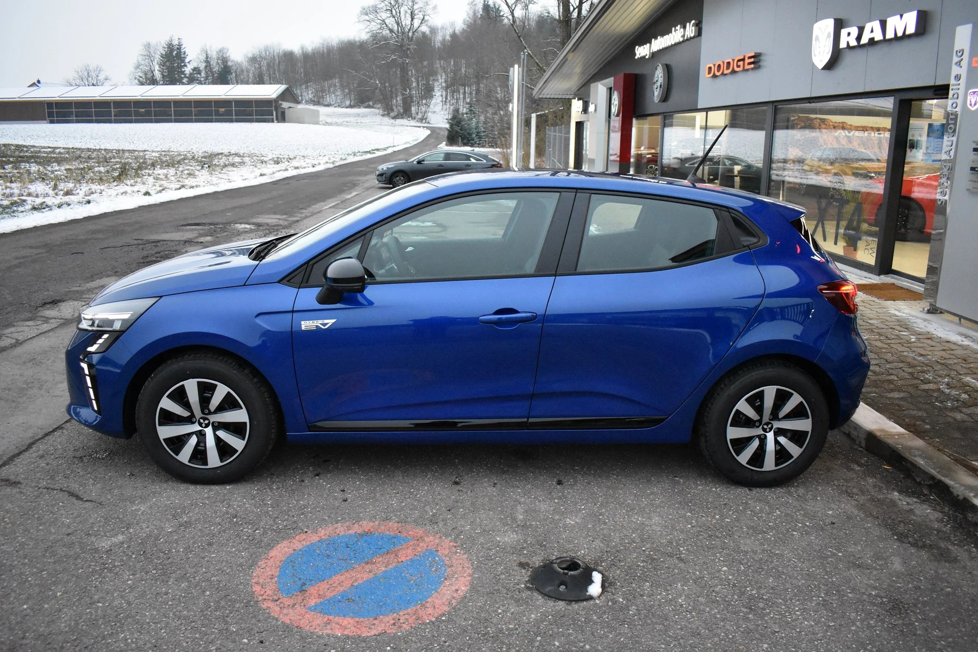 MITSUBISHI COLT 1.6 HEV Invite-image-2