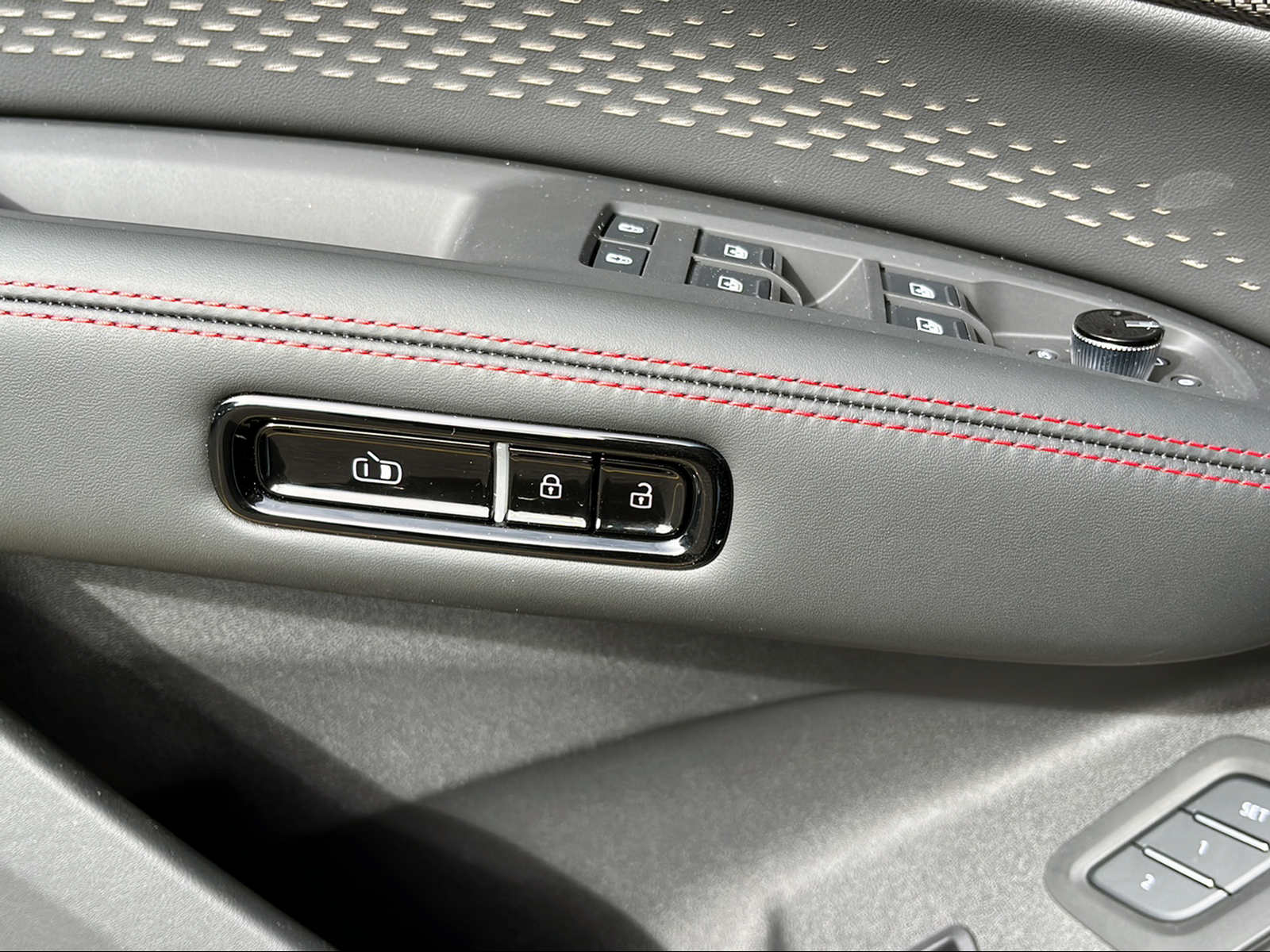 AUDI Q7 SUV 3.0 TDI quattro T-Tronic-image-15