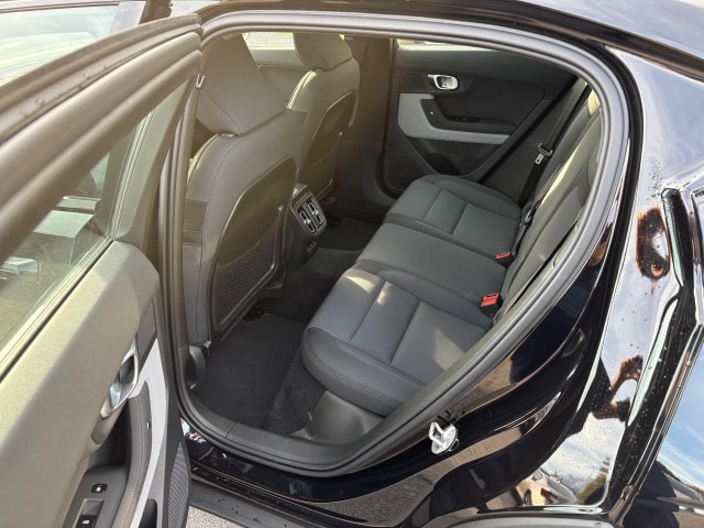 POLESTAR 2 Long Range Dual Motor-image-7
