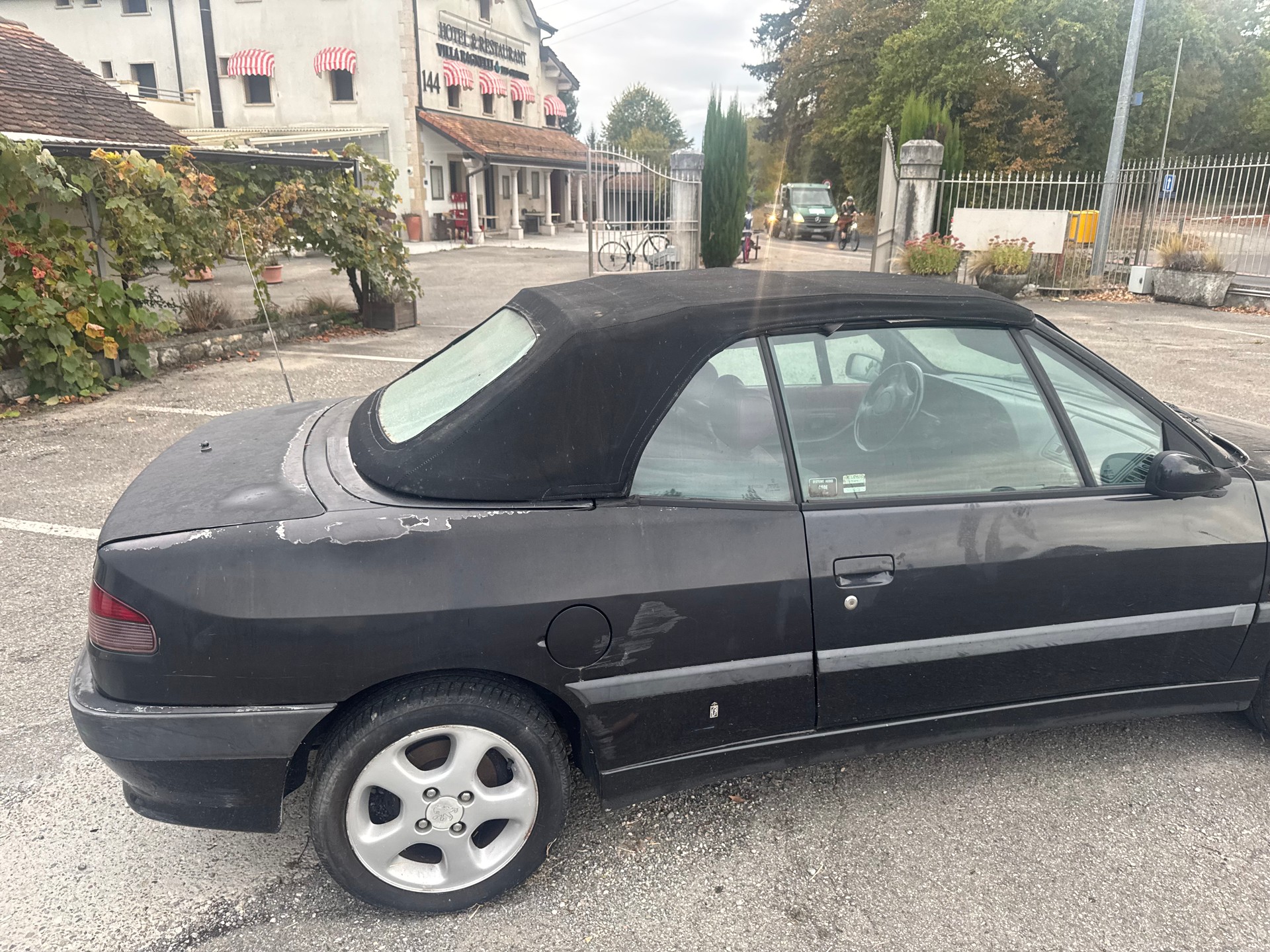 PEUGEOT 306 Cabrio 2.0 Swiss-image-5