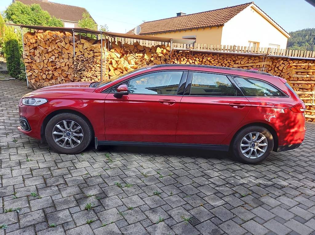 FORD MONDEO-image-0