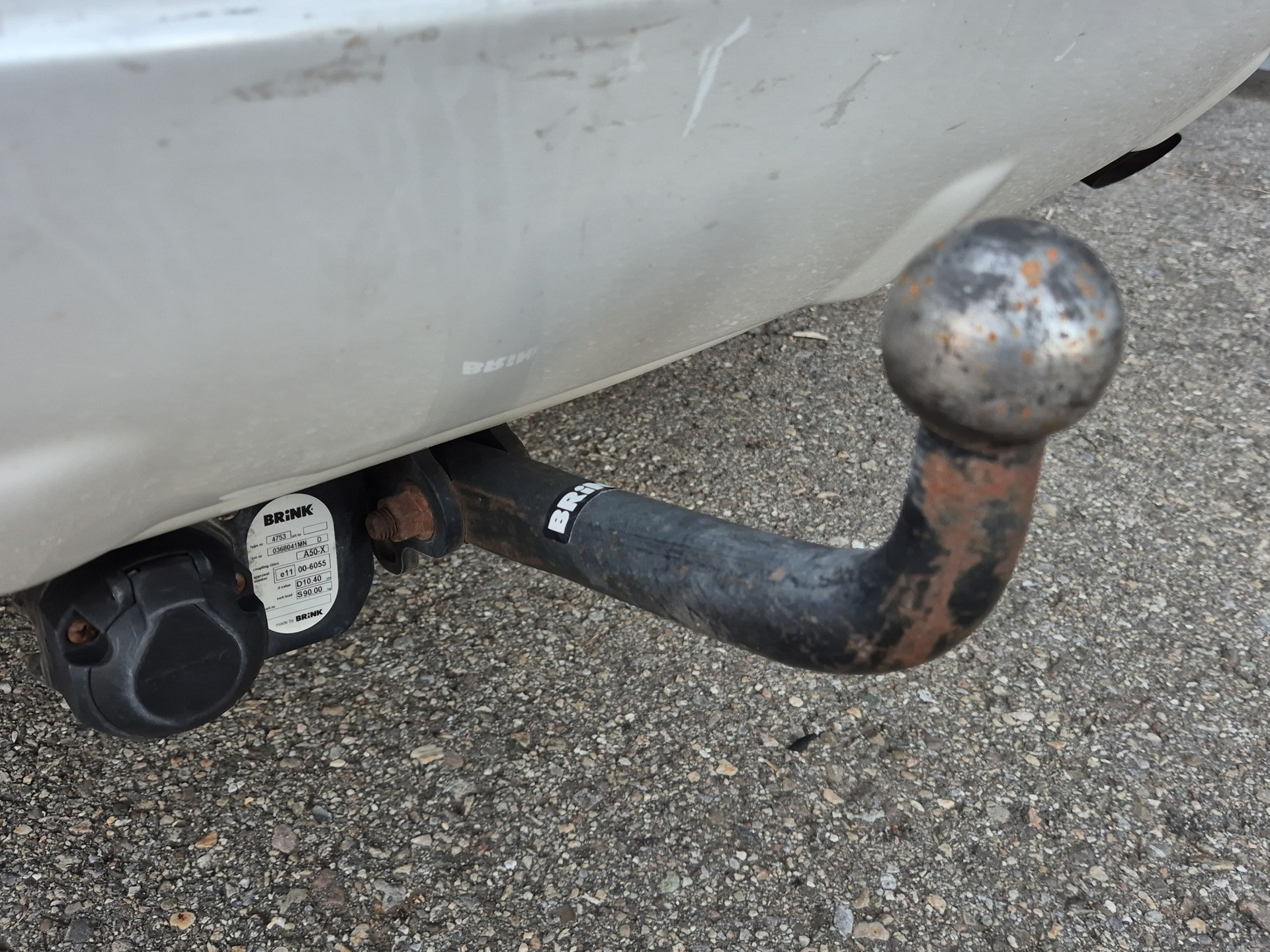 TOYOTA RAV-4 2.0 16V Style Multidrive Anhängerkupplung 1500kg frisch ab MFK-image-8