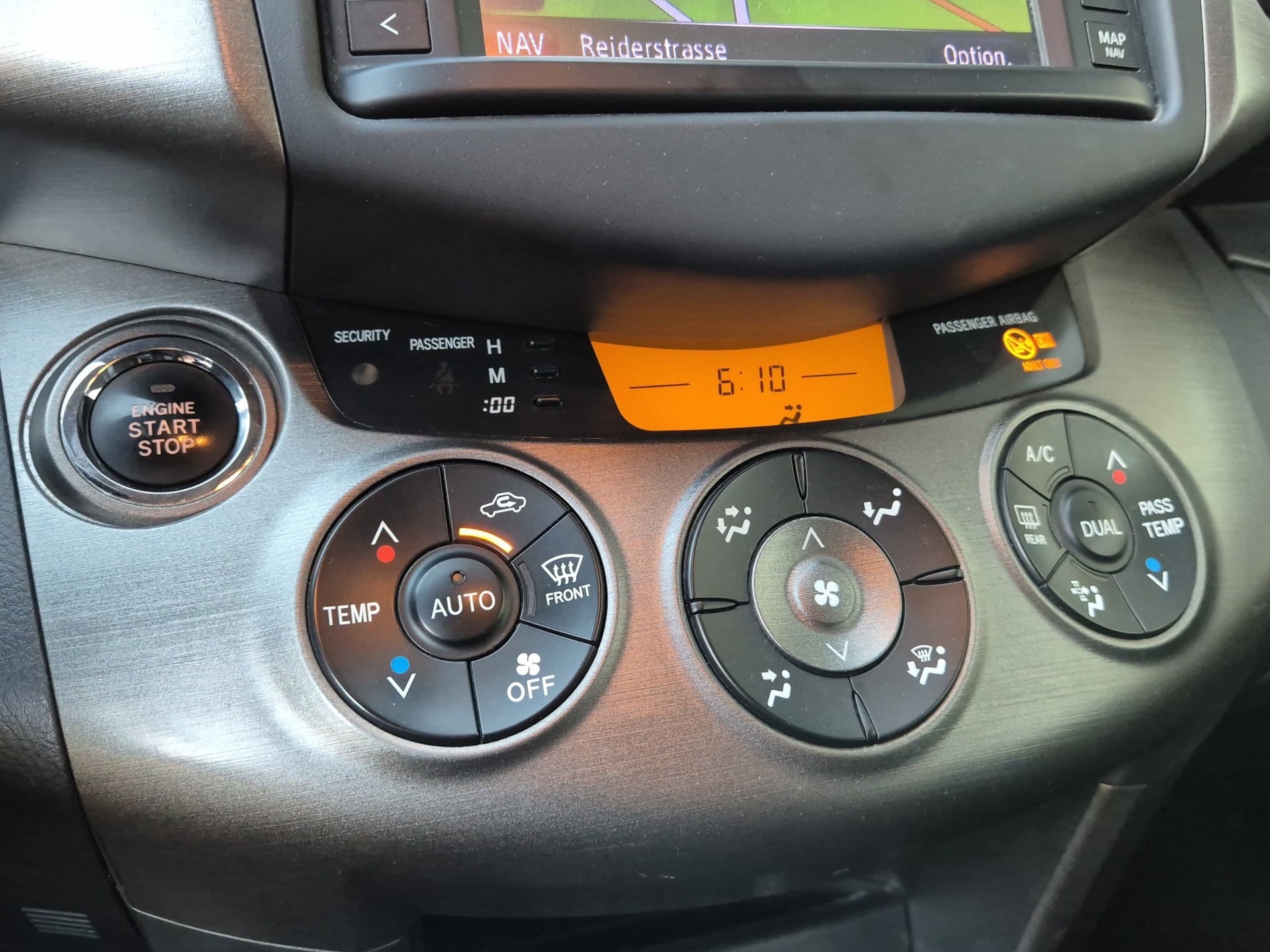 TOYOTA RAV-4 2.0 16V Style Multidrive Anhängerkupplung 1500kg frisch ab MFK-image-14